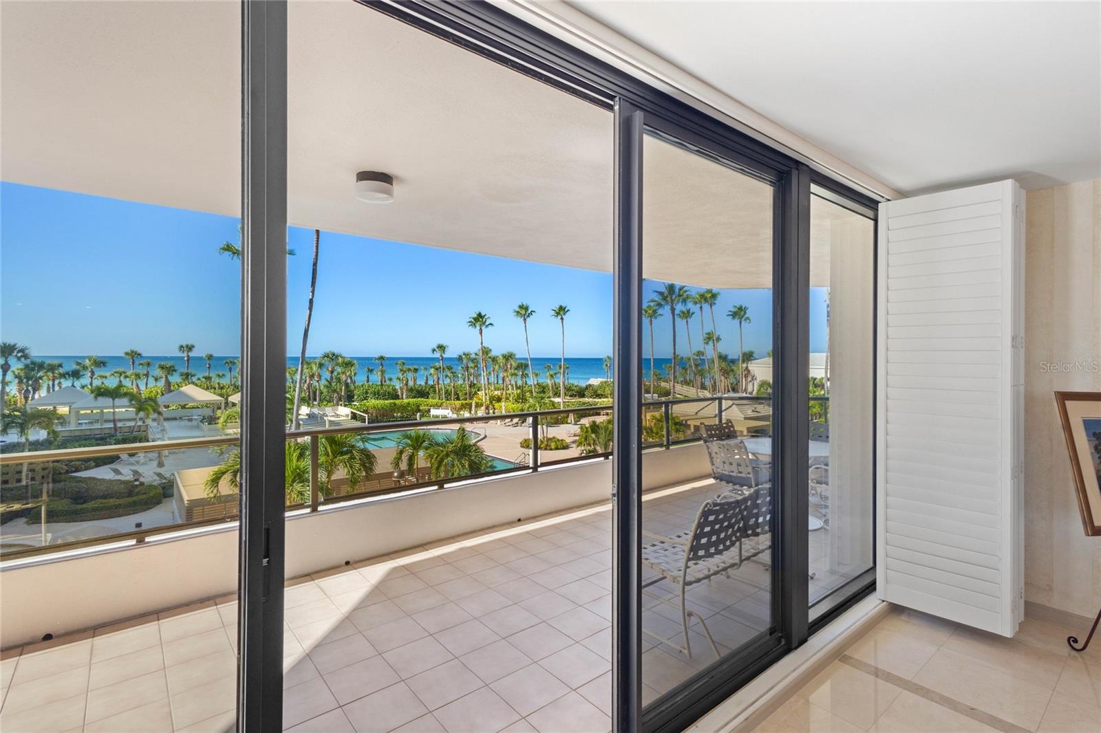 SANCTUARY III - Residential