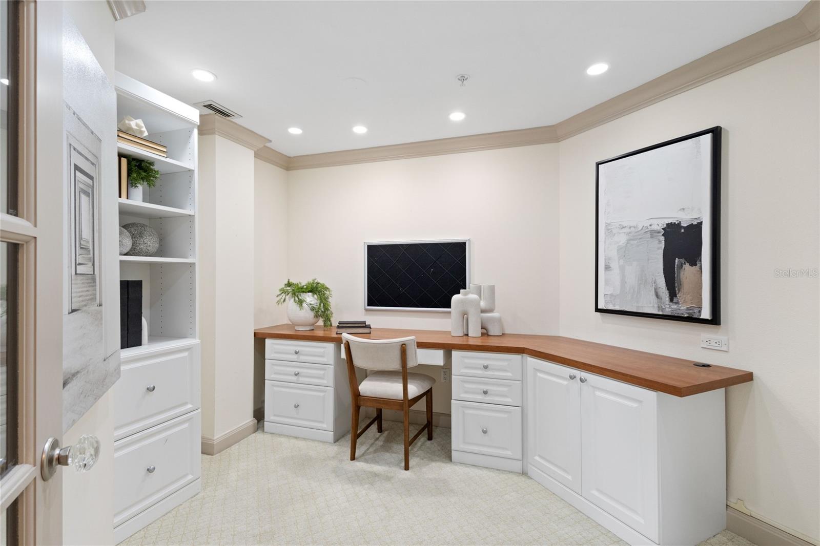 SANCTUARY III - Residential