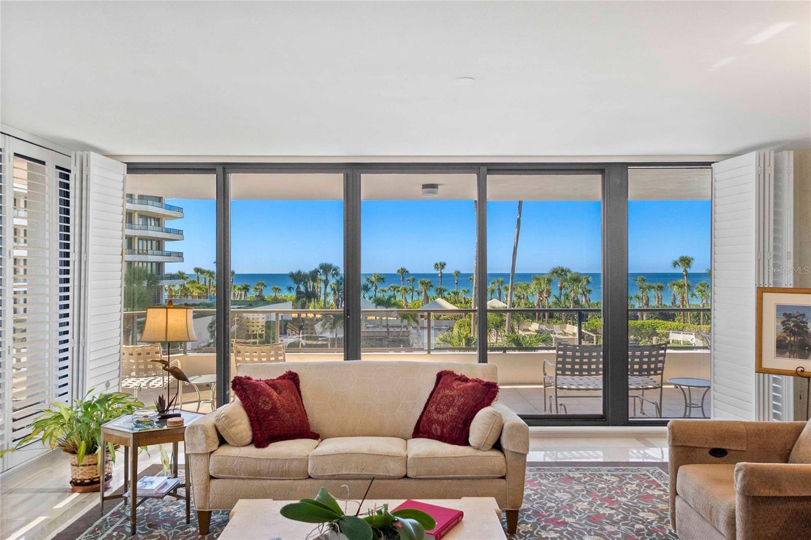 SANCTUARY III - Residential