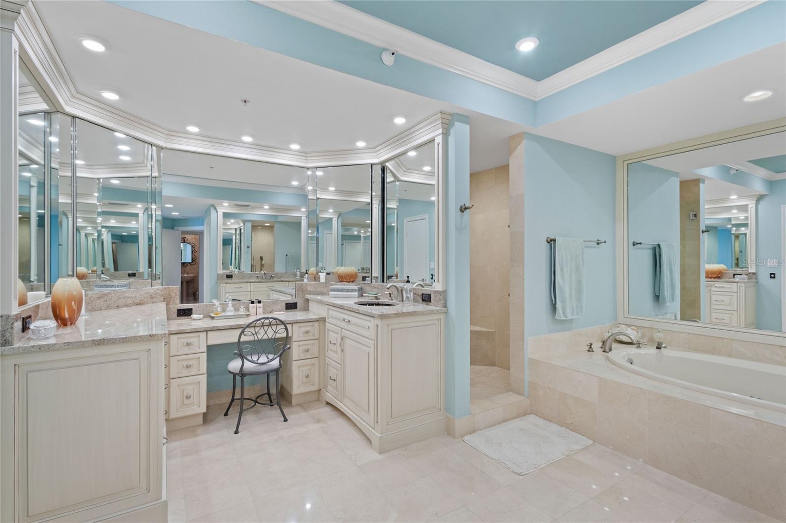 SANCTUARY III - Residential