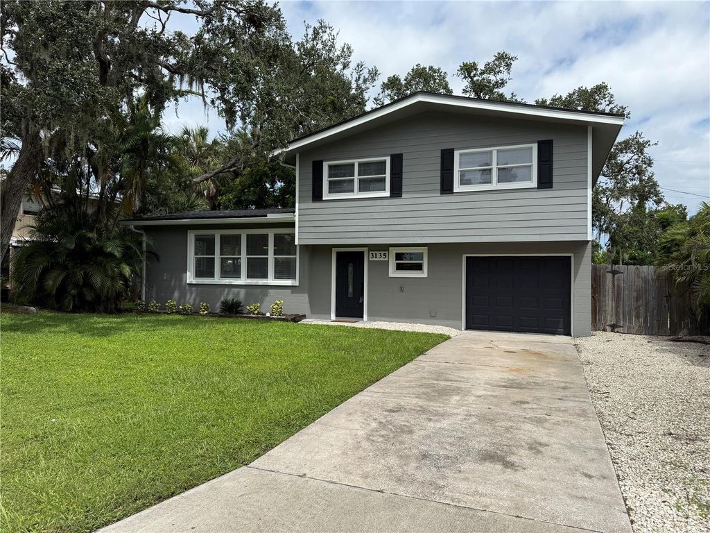 Photo of 3135 Alta Vista Street, Sarasota, FL 34237 (MLS # A4664729)