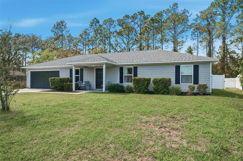 Photo of 27 Royal Oak Dr, Palm Coast, FL 32164 (MLS # FC317312)