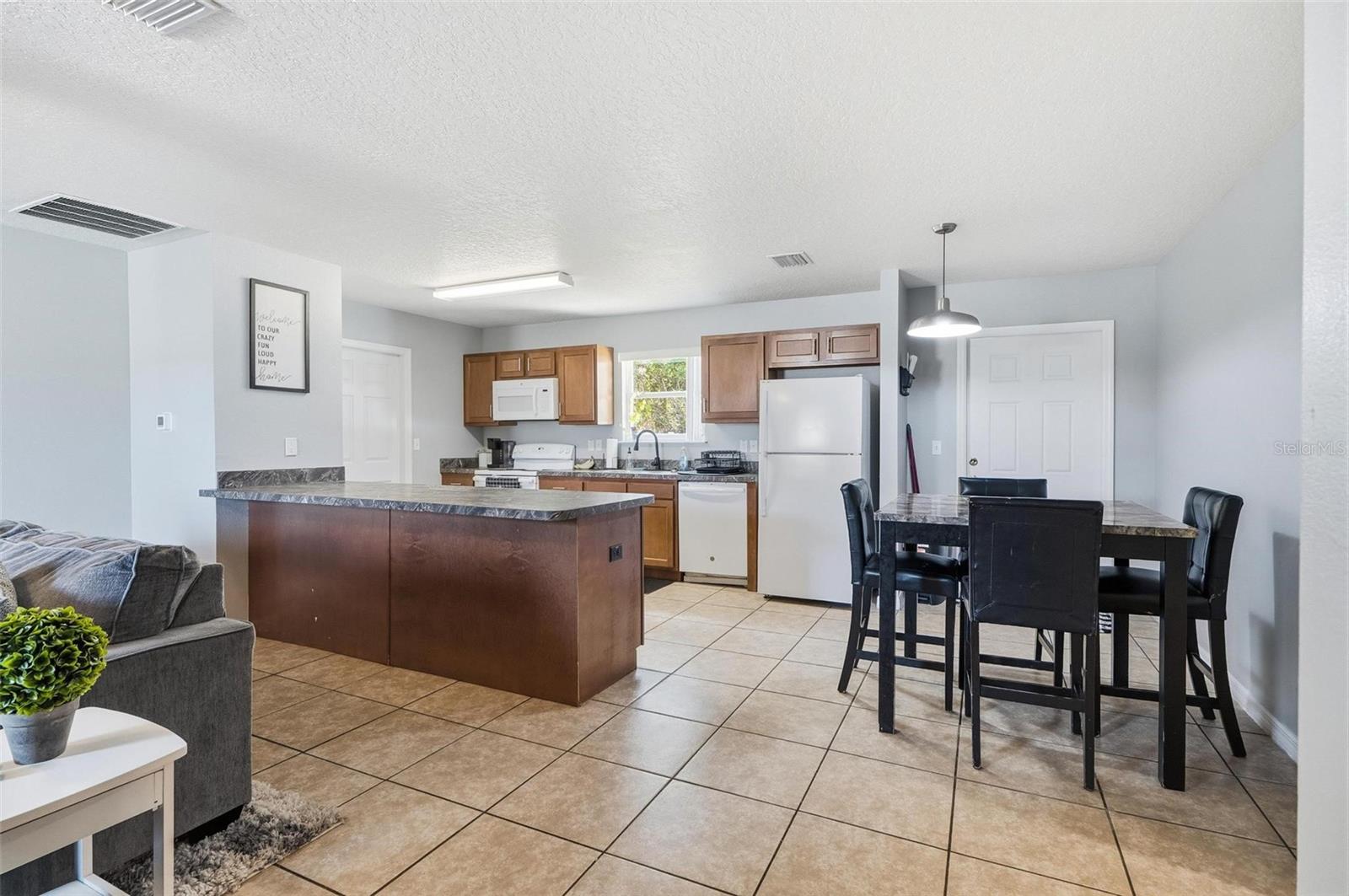 LEHIGH WOODS - Residential