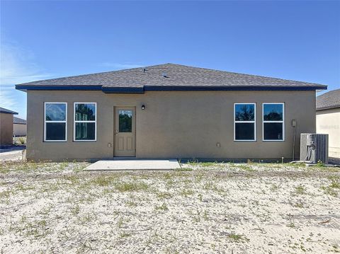 A home in WINTER HAVEN