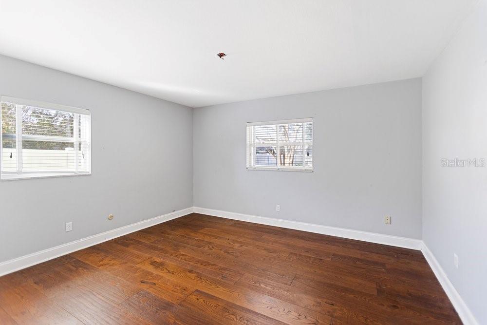 HESPERIDES MANOR - Land