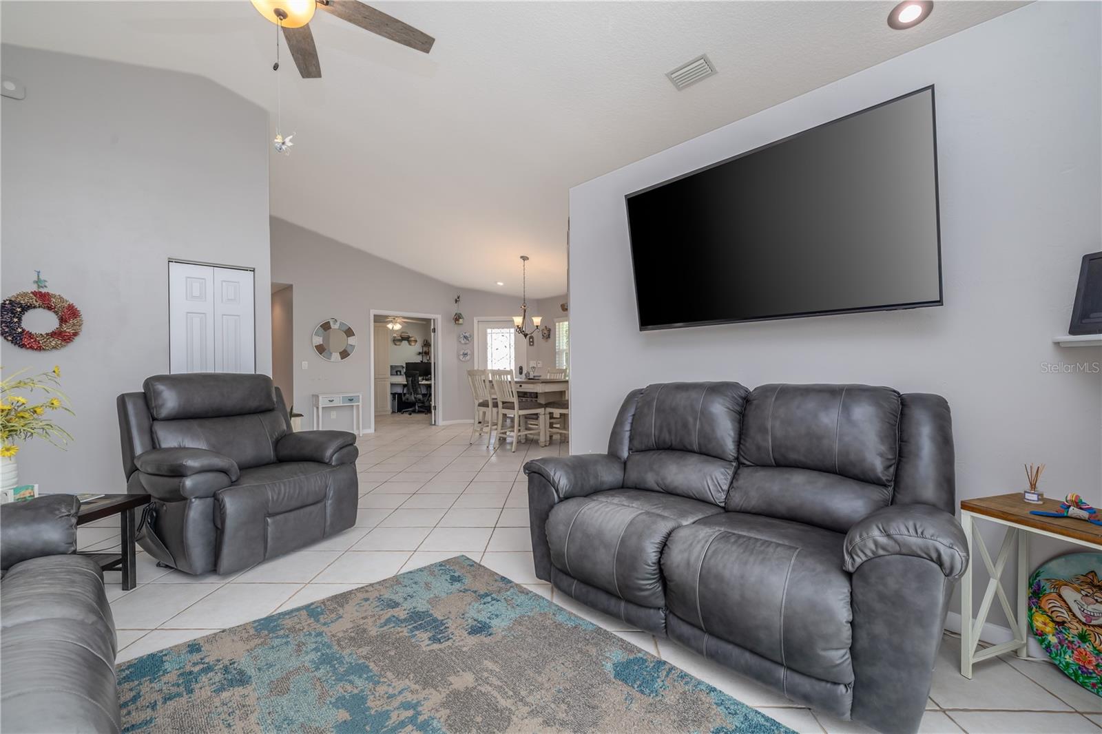 LAKESIDE/MATANZAS SHORES - Residential