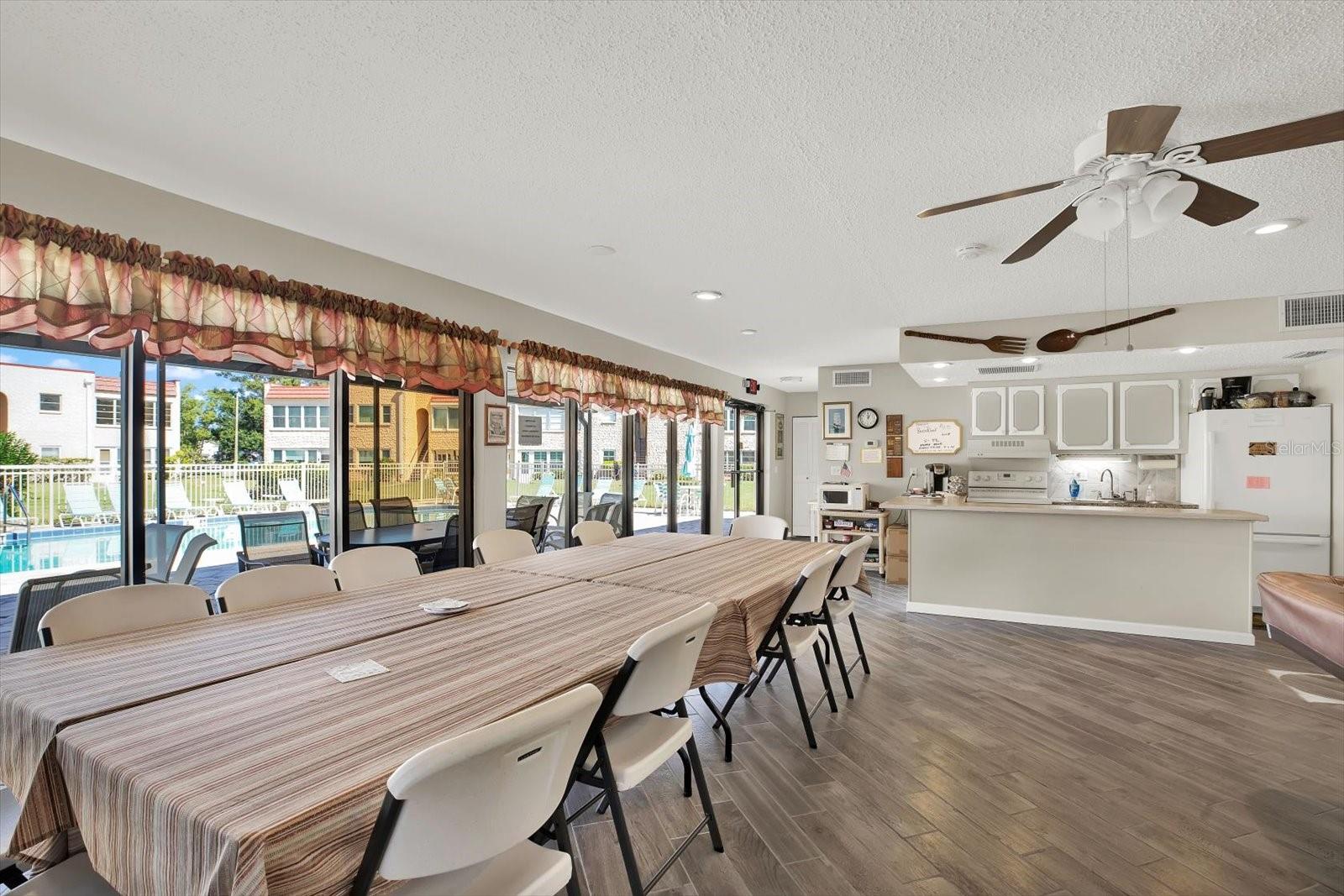 GARDENS THE CONDO - Residential