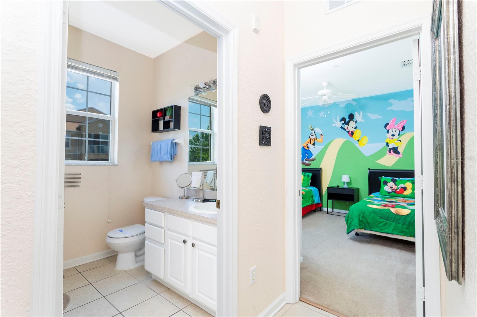VENTURA AT WINDSOR HILLS CONDO PH 4 - Residential