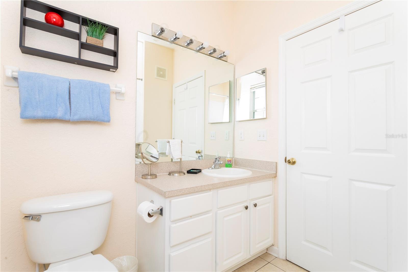 VENTURA AT WINDSOR HILLS CONDO PH 4 - Residential