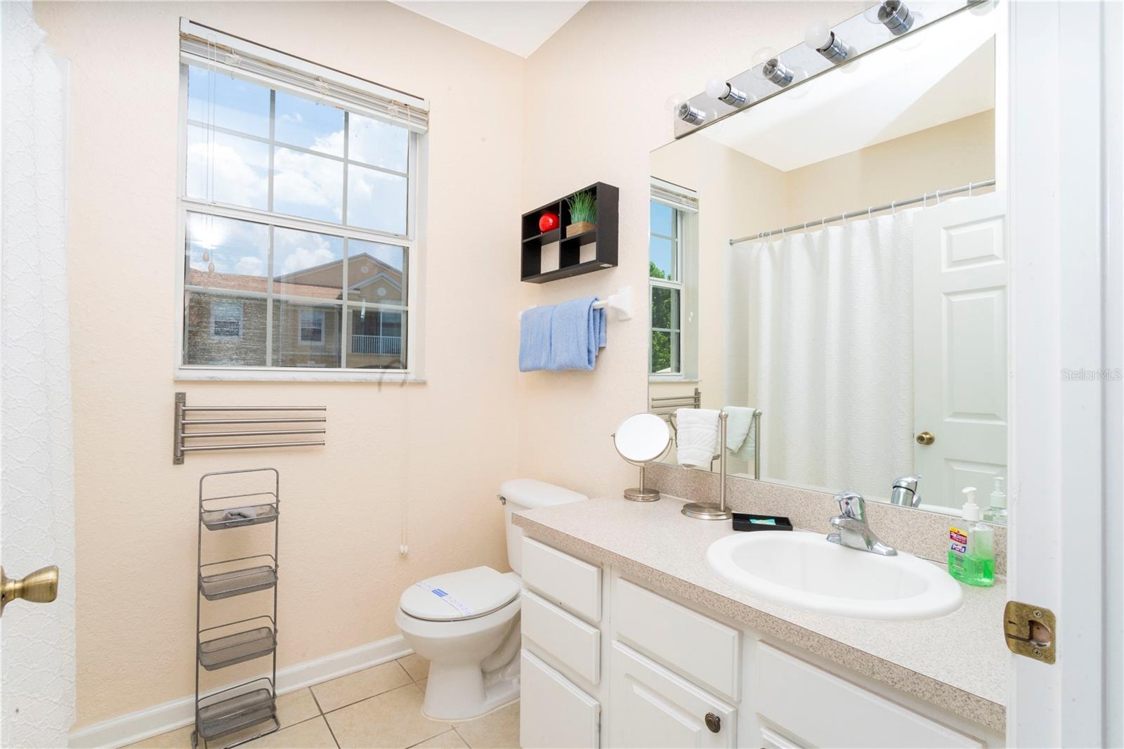 VENTURA AT WINDSOR HILLS CONDO PH 4 - Residential