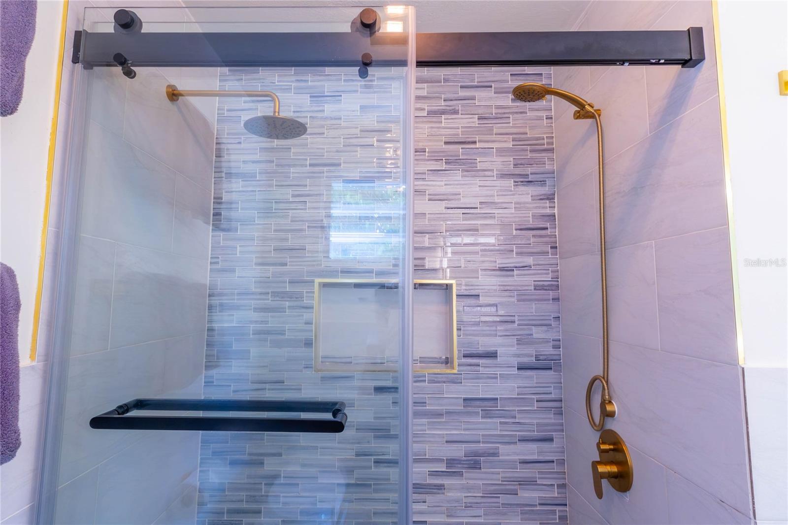 SUNRISE - Residential