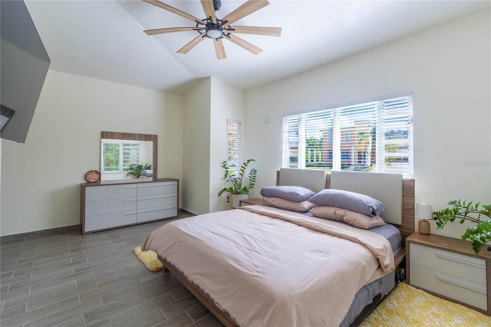 SUNRISE - Residential