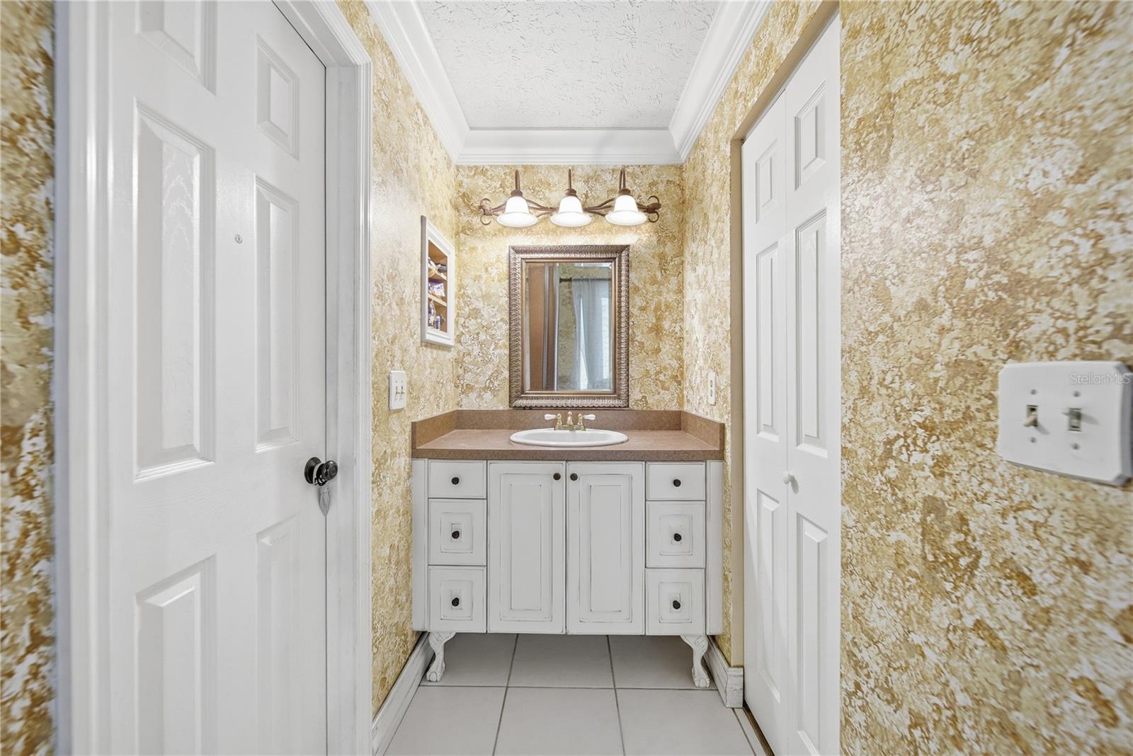 COUNTRY PLACE UNIT 5 - Residential