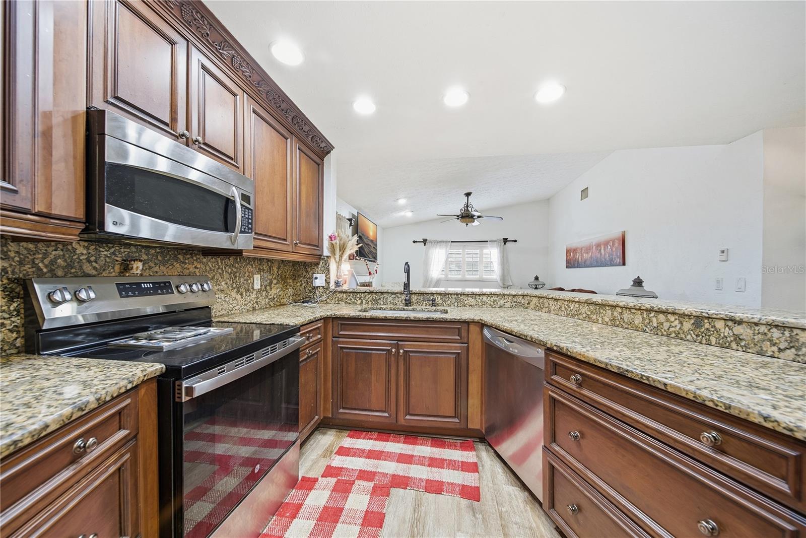 COUNTRY PLACE UNIT 5 - Residential