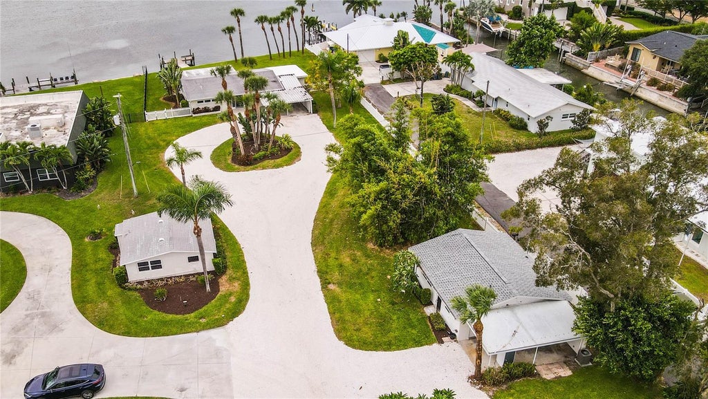 Photo of 321 Bayshore Road, Nokomis, FL 34275 (MLS # A4709842)