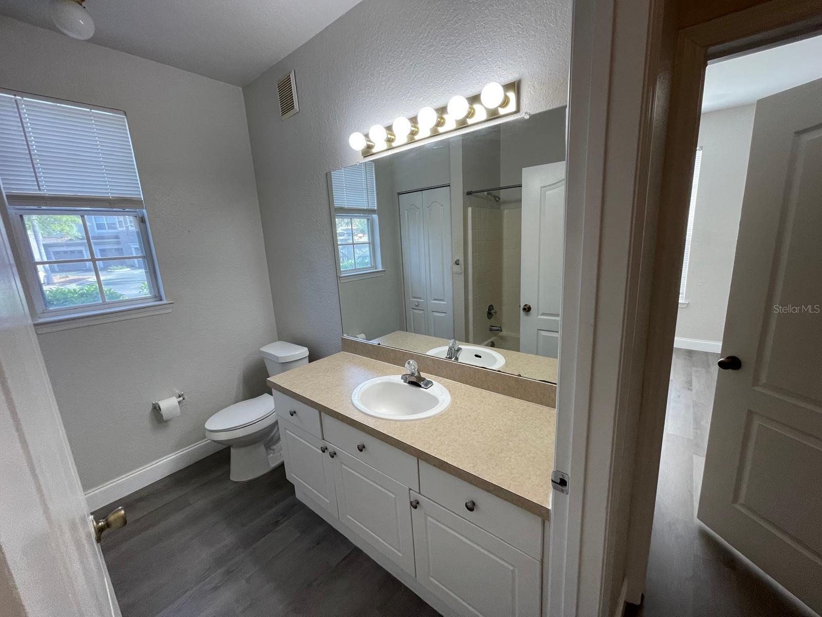 GRAND RESERVE/KIRKMAN PARKE CO - Residential Lease