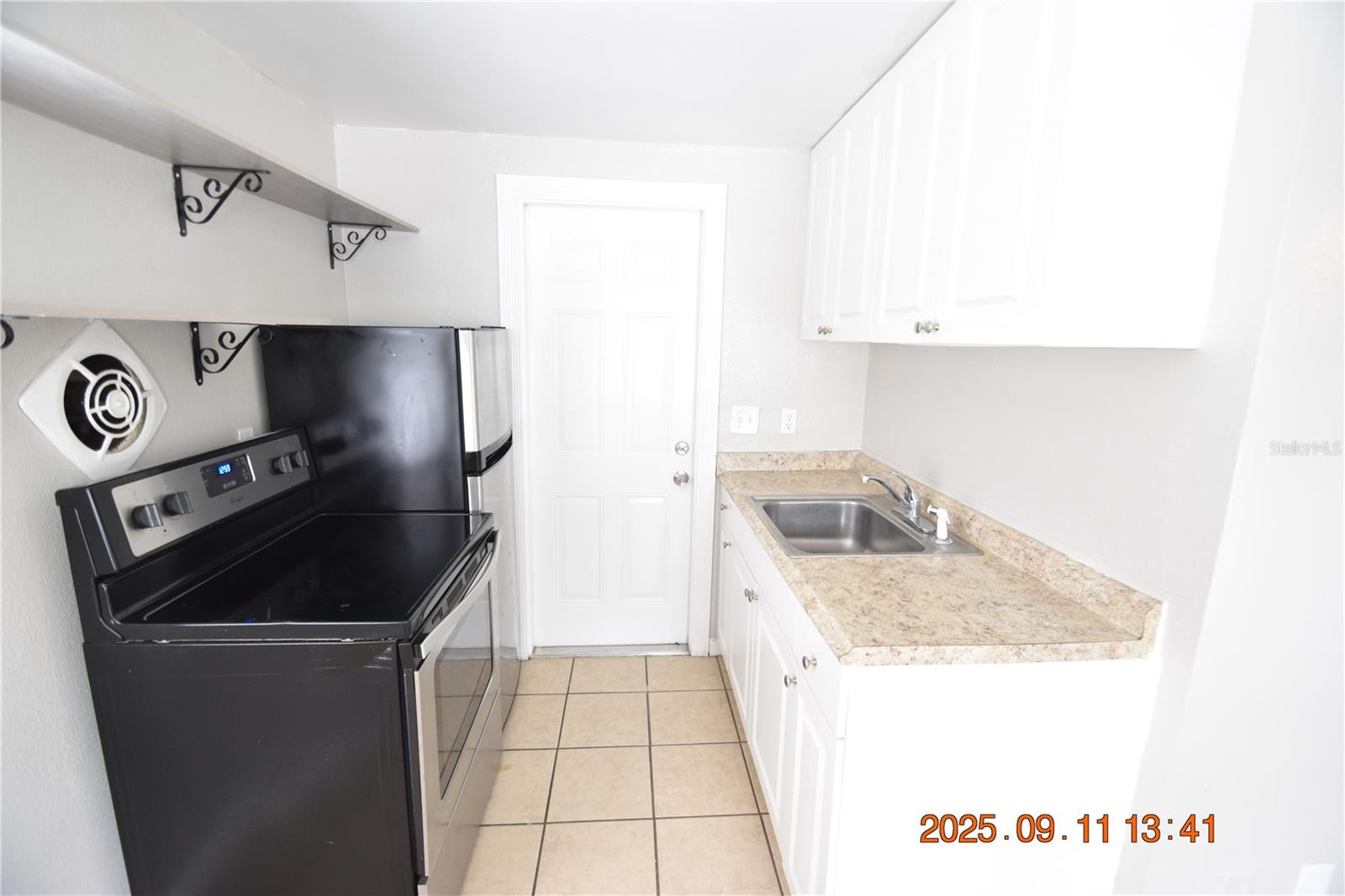 COLONIAL VILLAGE 1ST ADD - Residential Lease