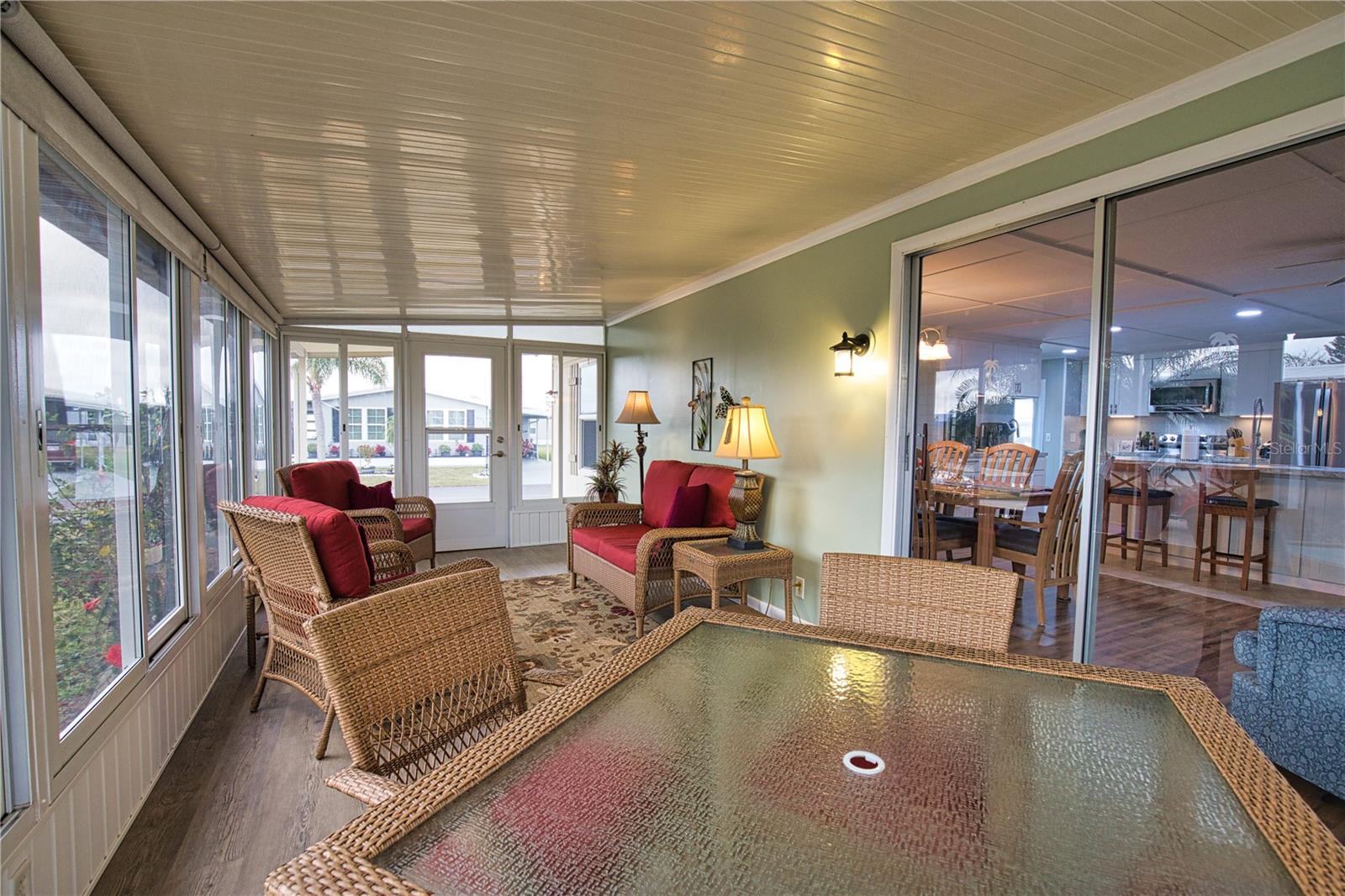 LA CASA MHP CO-OP - Residential