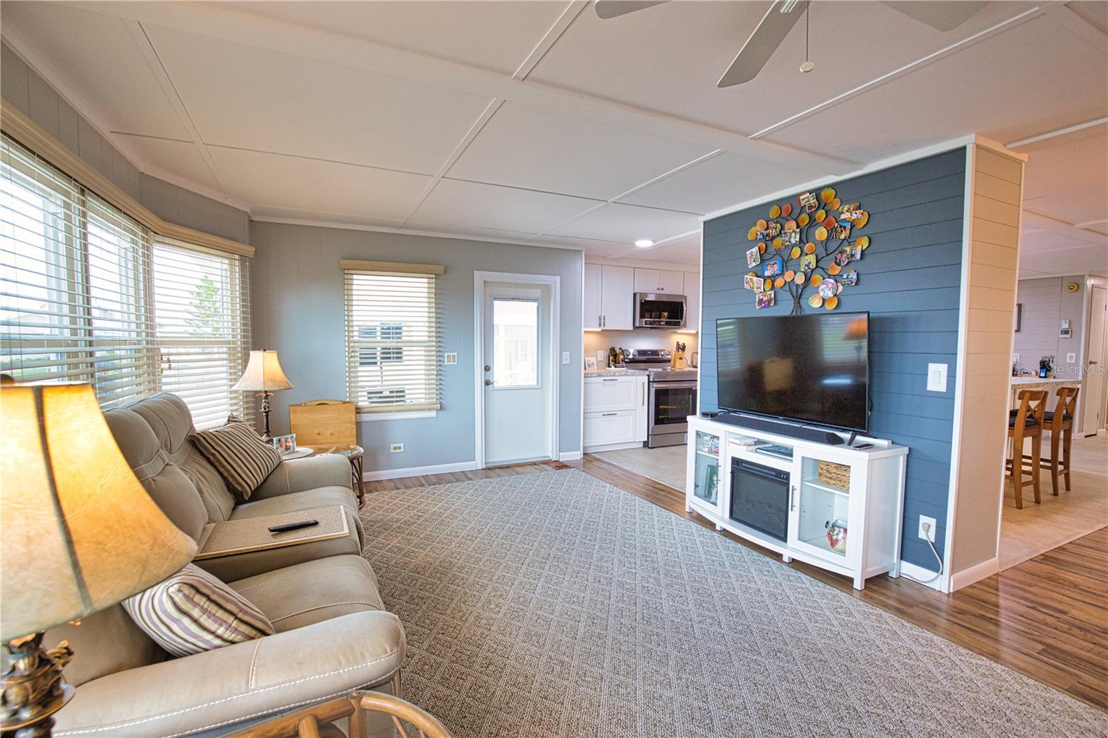 LA CASA MHP CO-OP - Residential