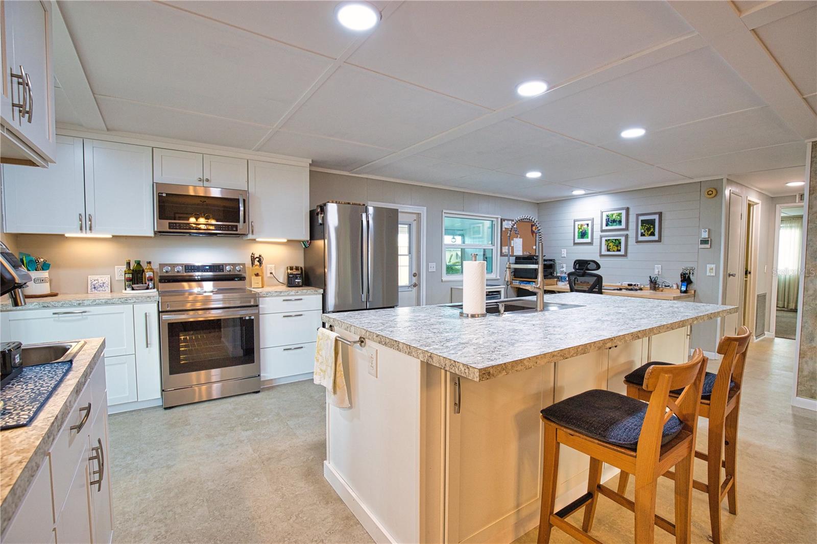 LA CASA MHP CO-OP - Residential