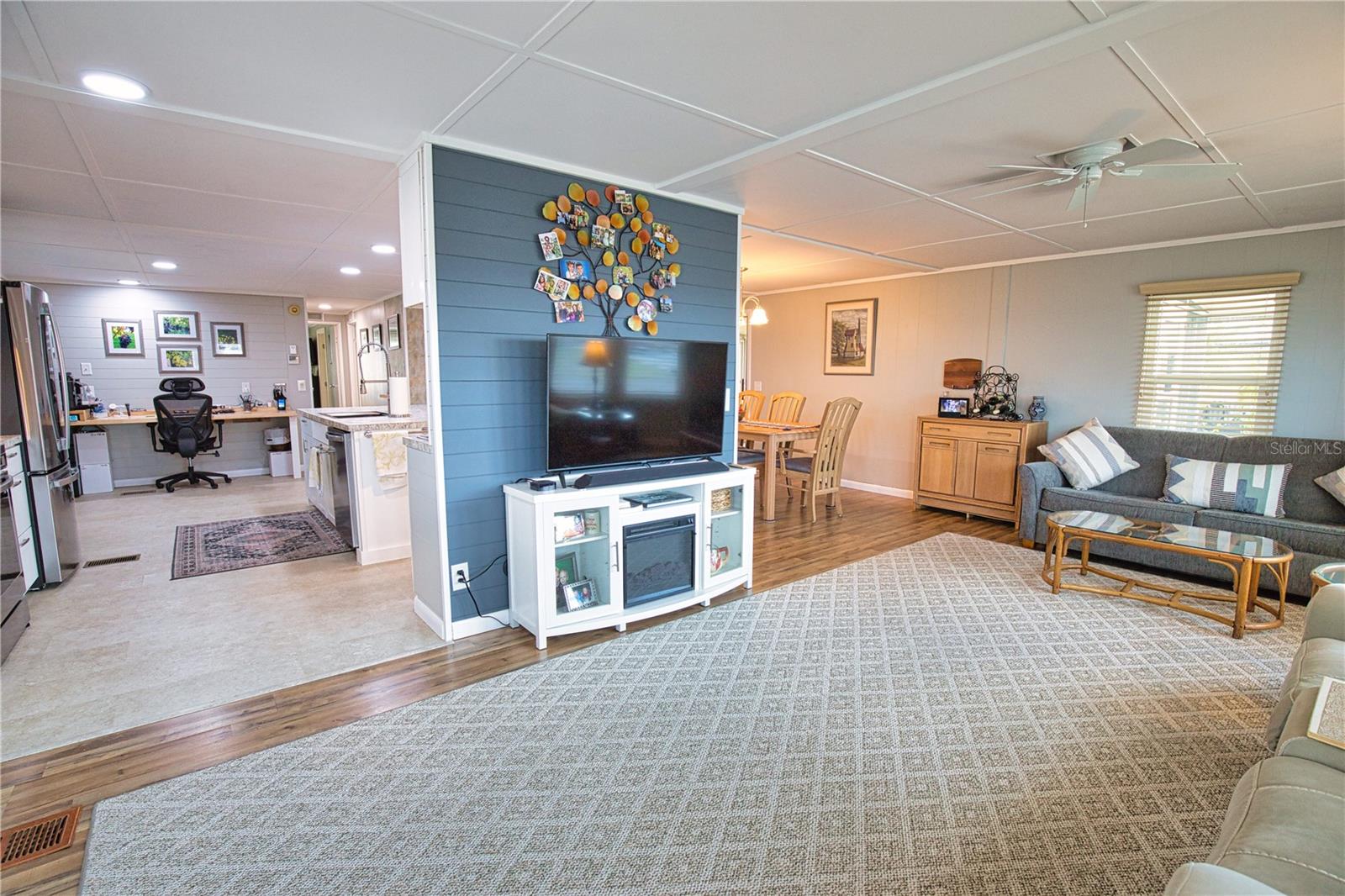 LA CASA MHP CO-OP - Residential