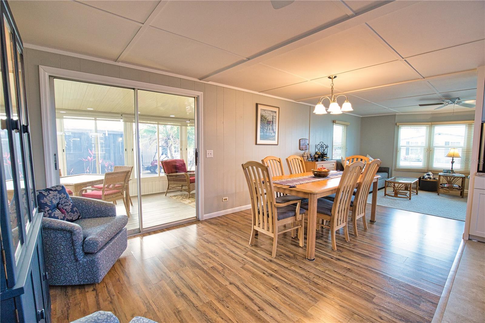 LA CASA MHP CO-OP - Residential