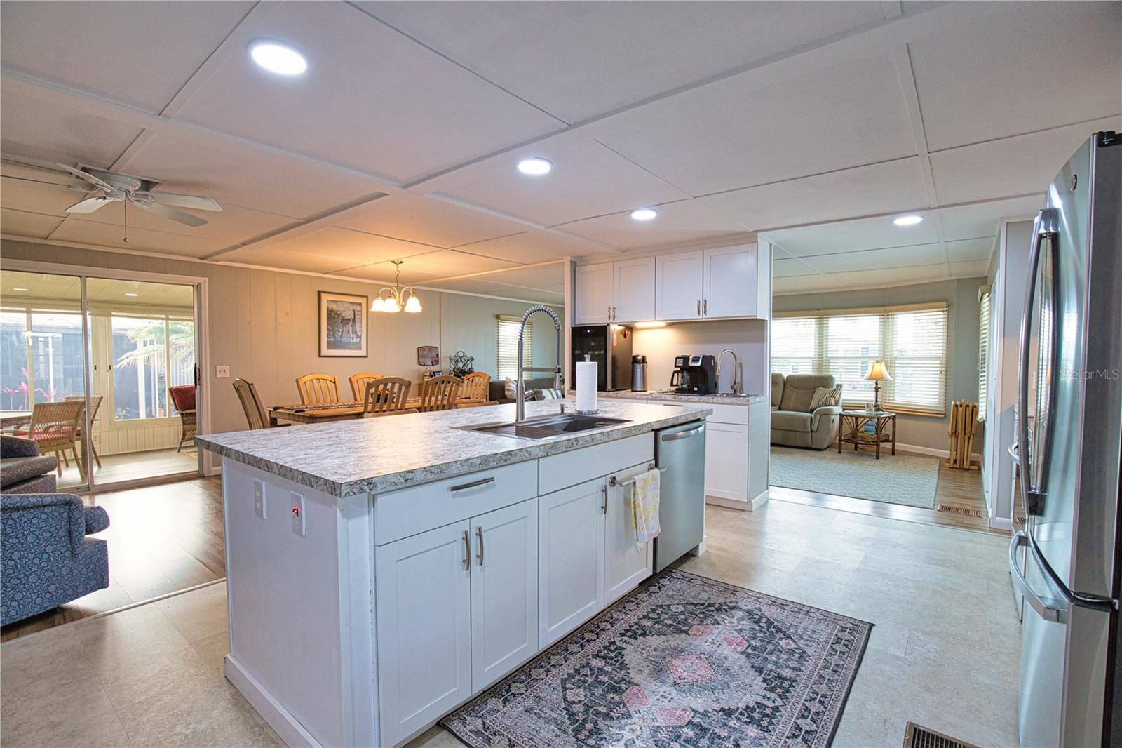 LA CASA MHP CO-OP - Residential