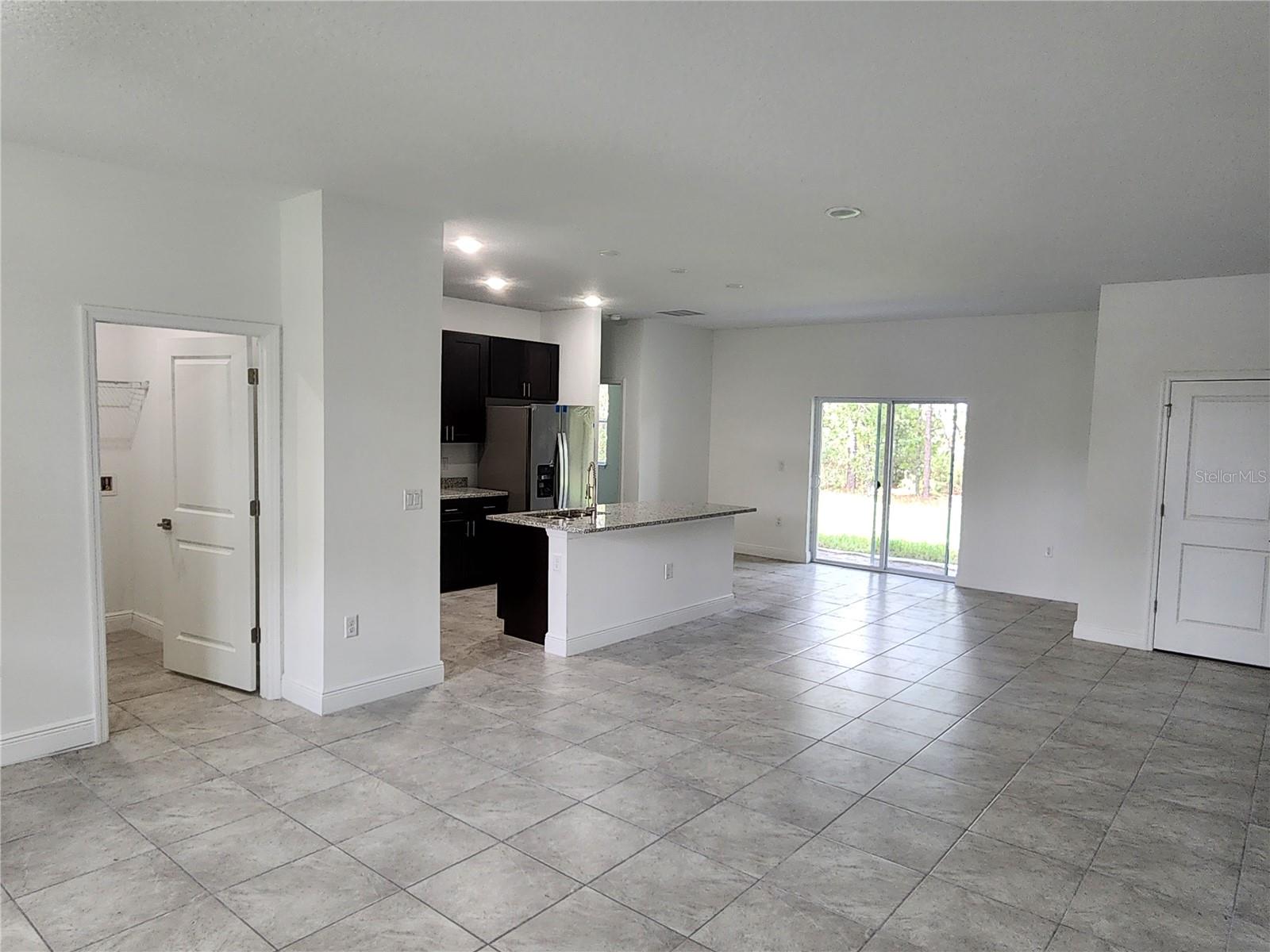 MARION OAKS UN #9 - Residential