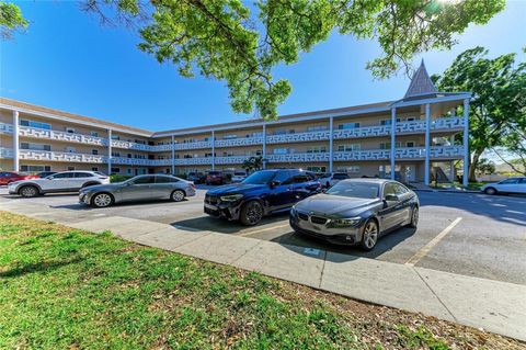 Photo of 2435 Sumatran Way #35, Clearwater, FL 33763 (MLS # A4672322)