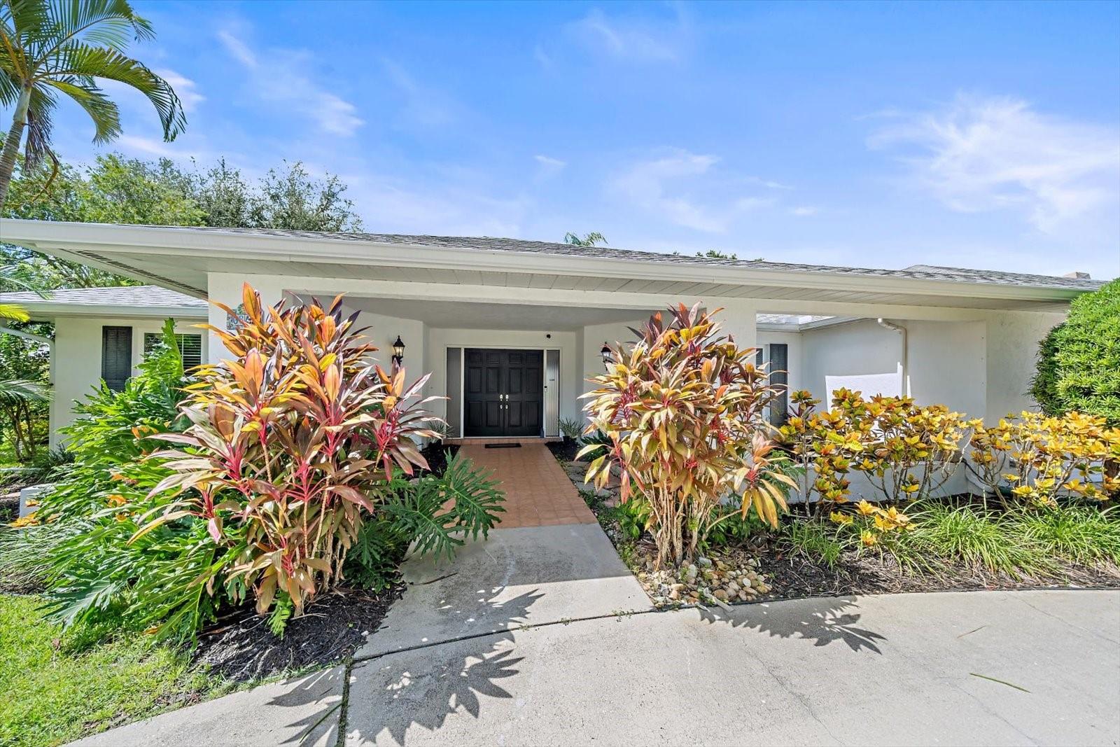 6840 COUNTRY LAKES CIRCLE, SARASOTA, FL, 34243 2 6840 COUNTRY LAKES CIRCLE