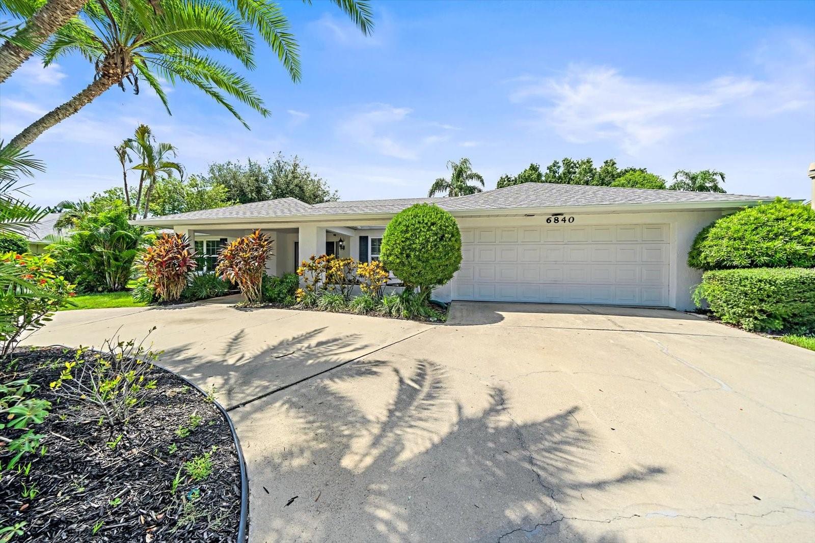 6840 COUNTRY LAKES CIRCLE, SARASOTA, FL, 34243 3 6840 COUNTRY LAKES CIRCLE