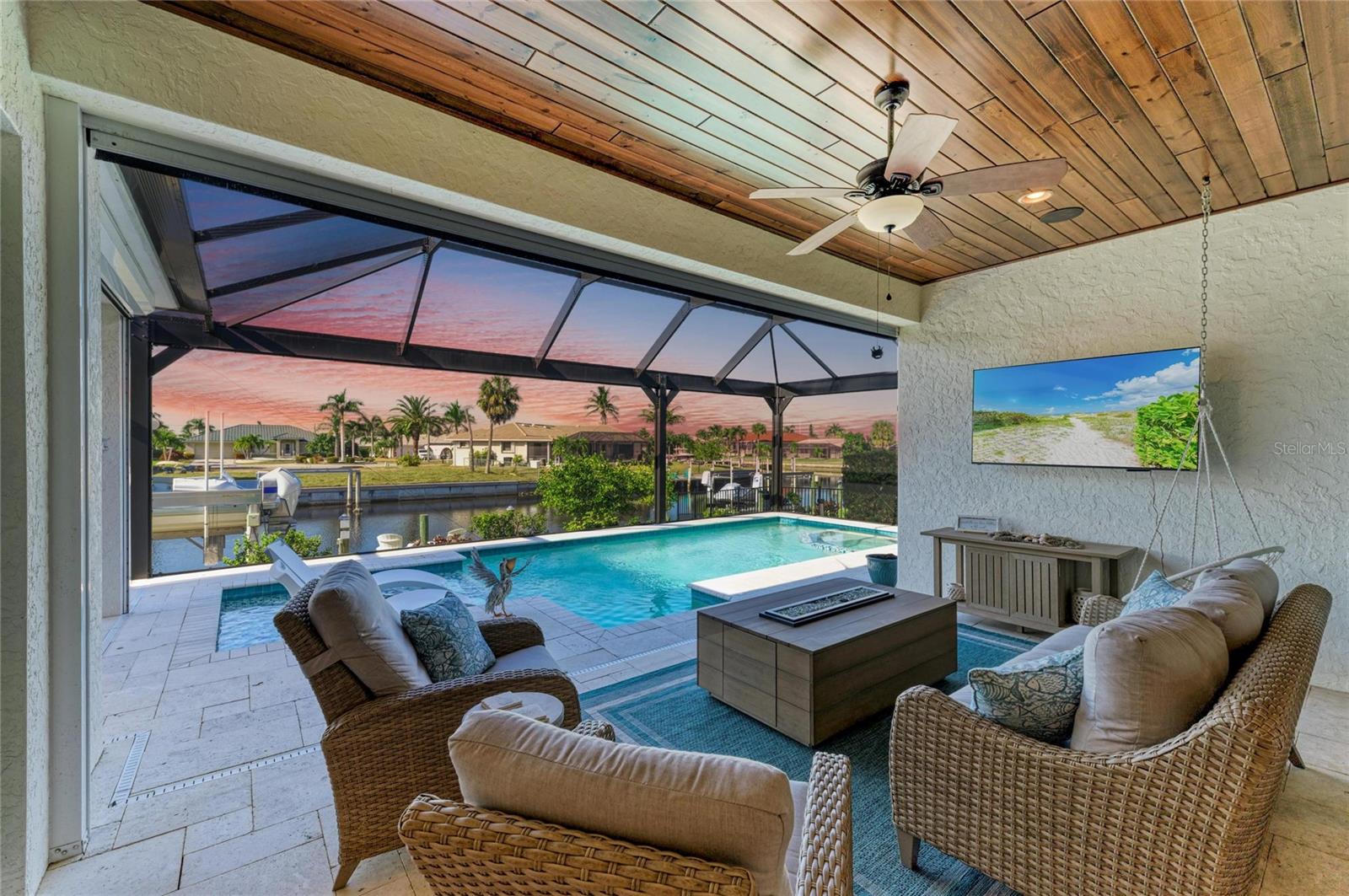 2410 W MARION AVENUE