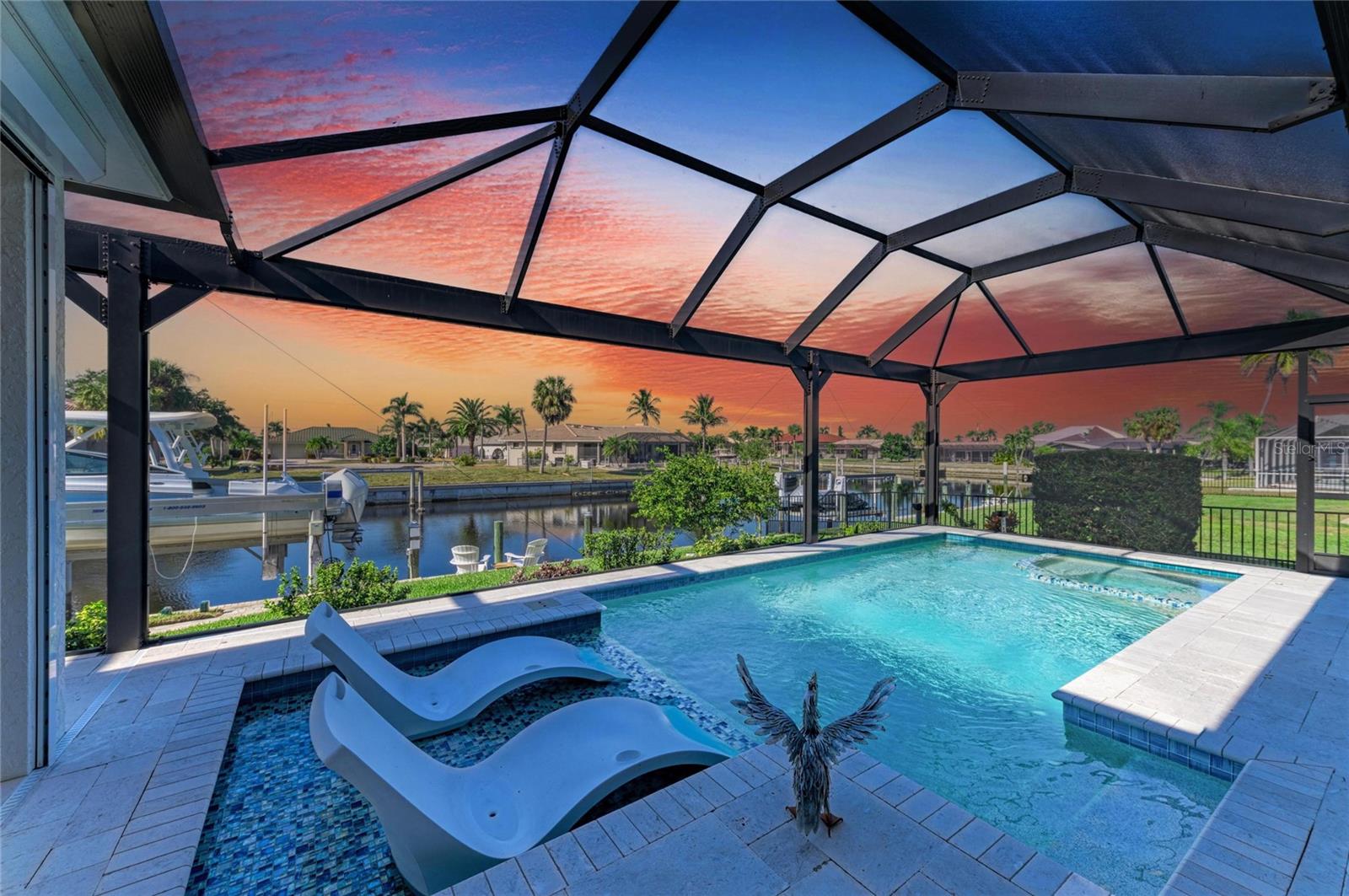 2410 W MARION AVENUE