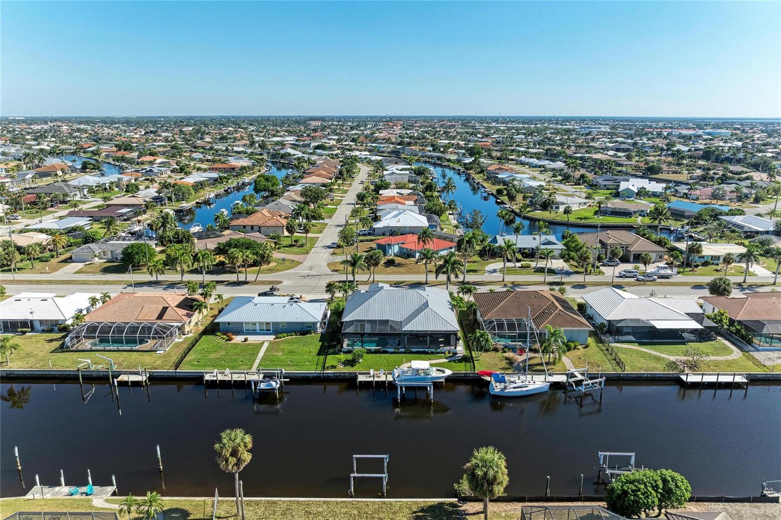 2410 W MARION AVENUE