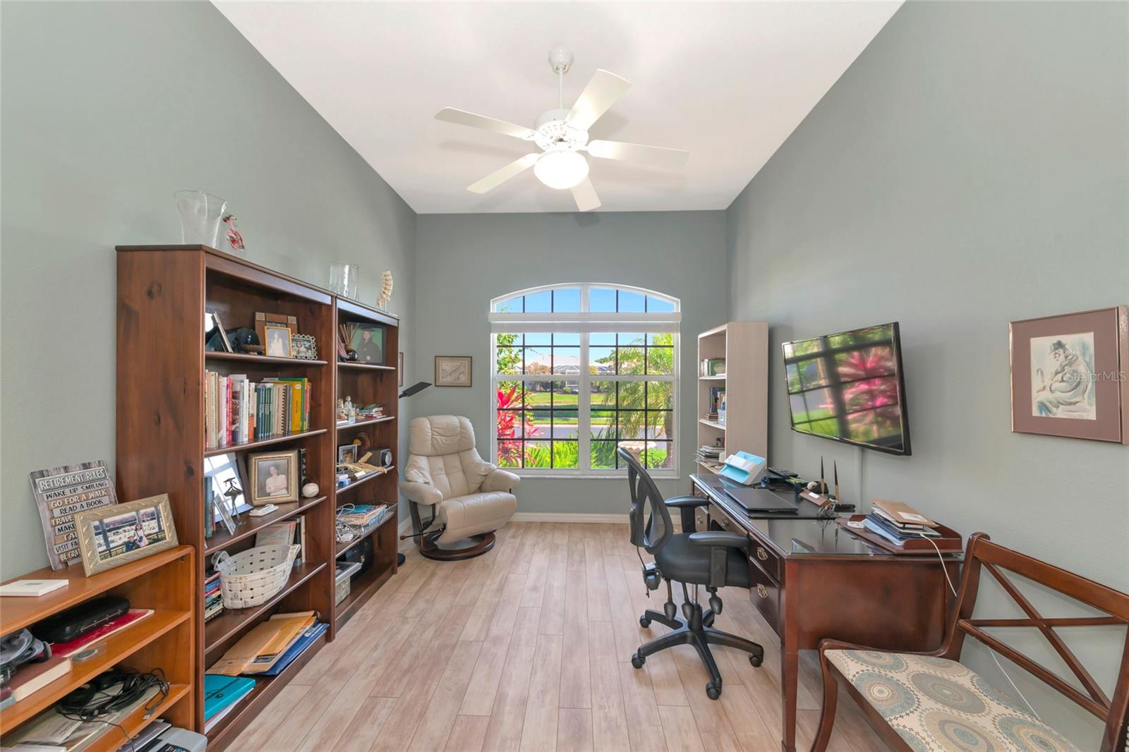 THE HAMPTONS - Residential