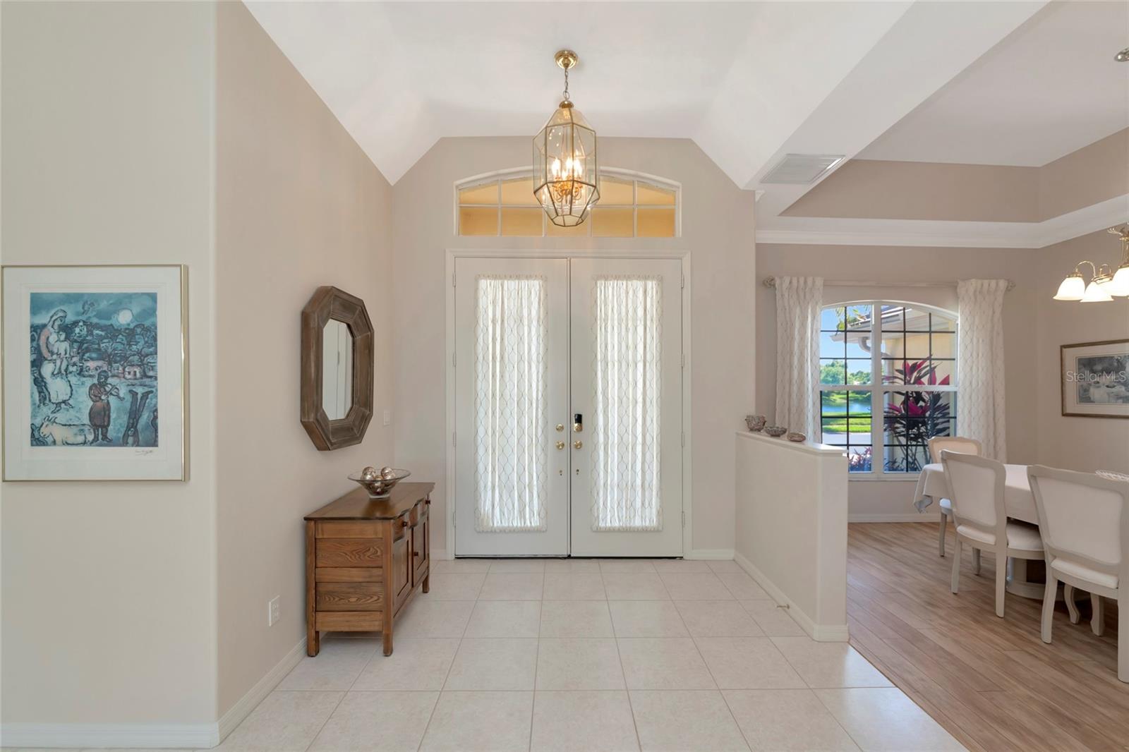 THE HAMPTONS - Residential