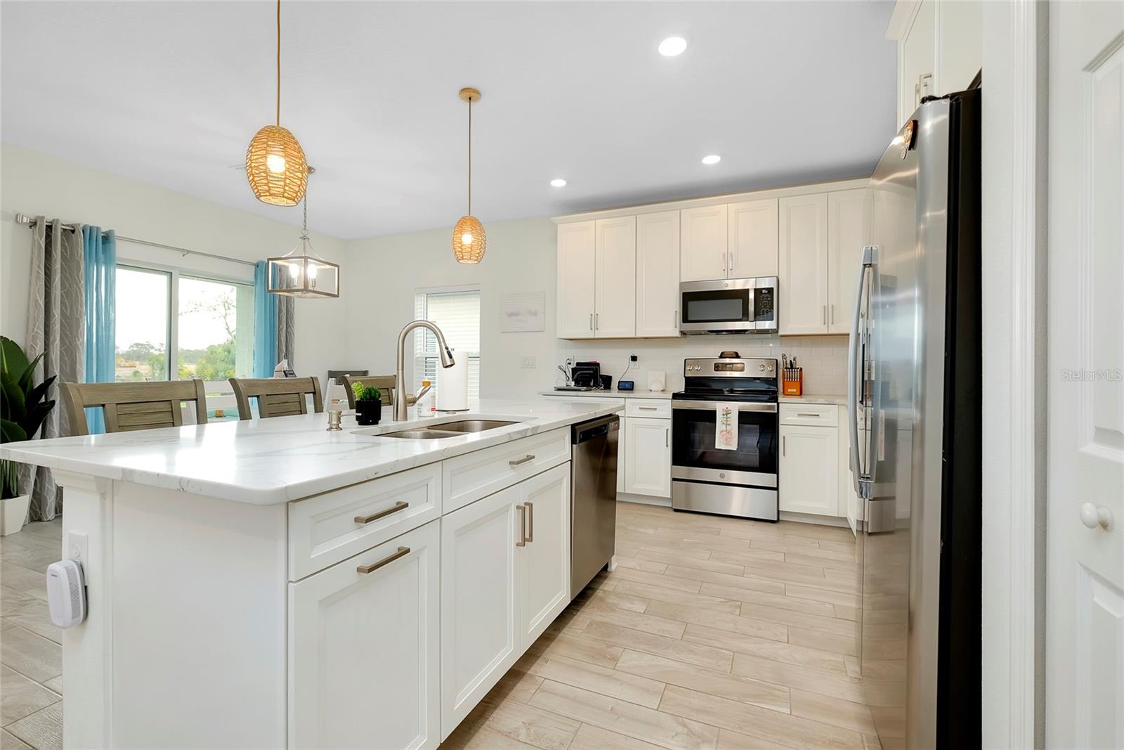 1920 SUNSET PRESERVE WAY