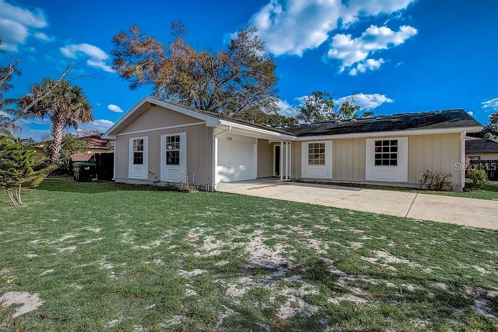 Photo of 7326 Lake Floy Circle, Orlando, FL 32819 (MLS # S5144838)