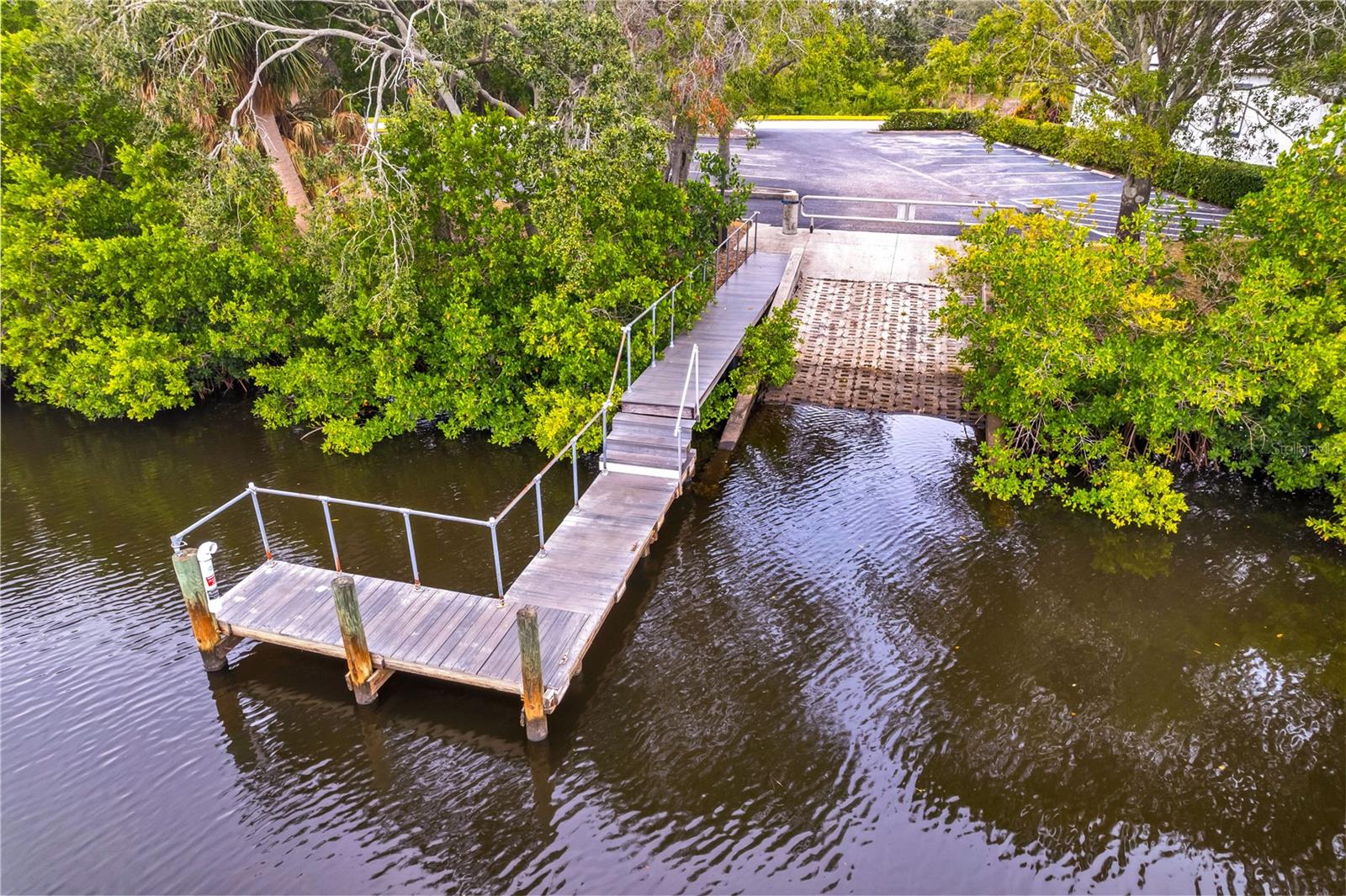 RIVER WATCH - Residential