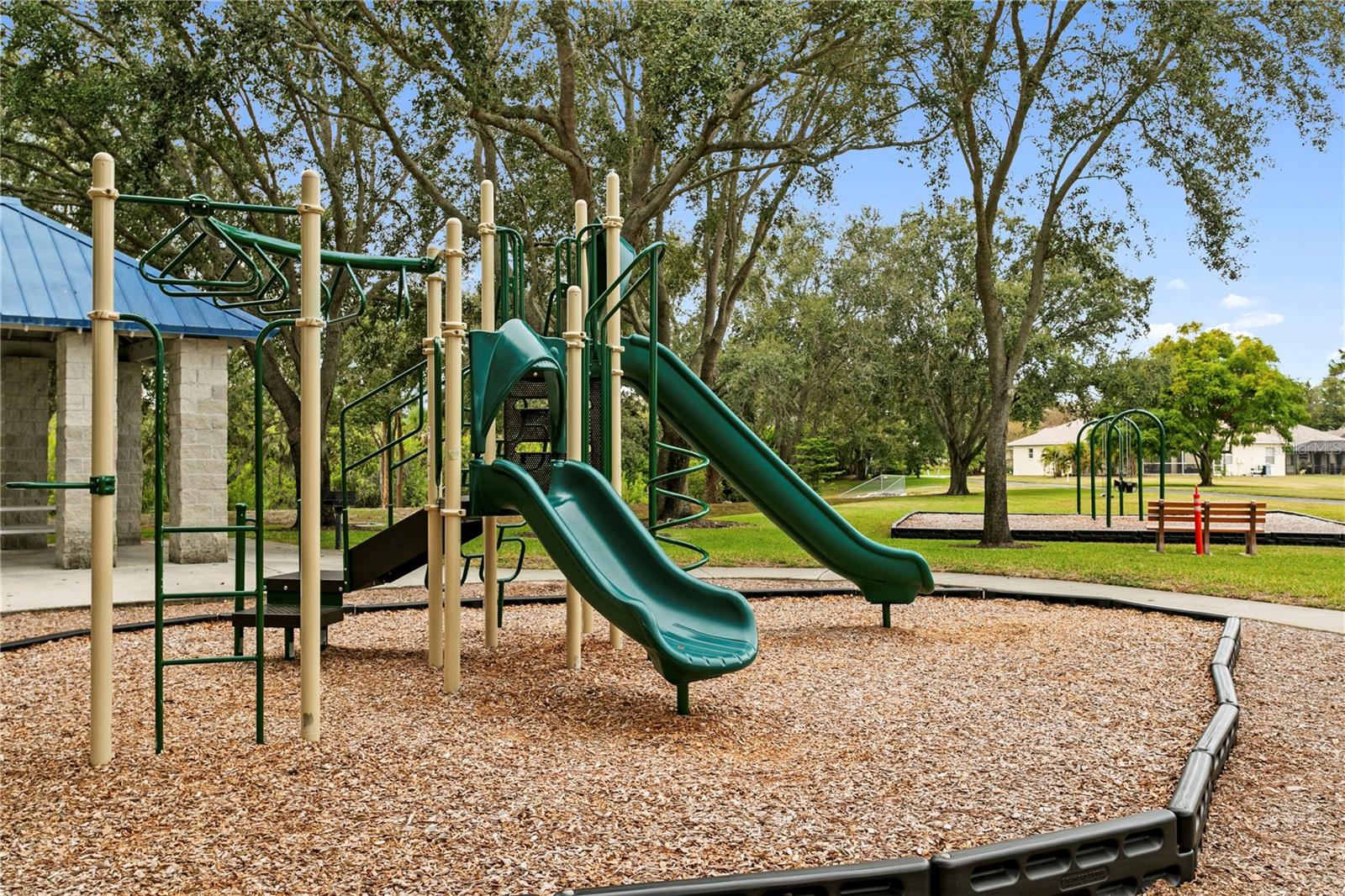 RIVER WATCH - Residential