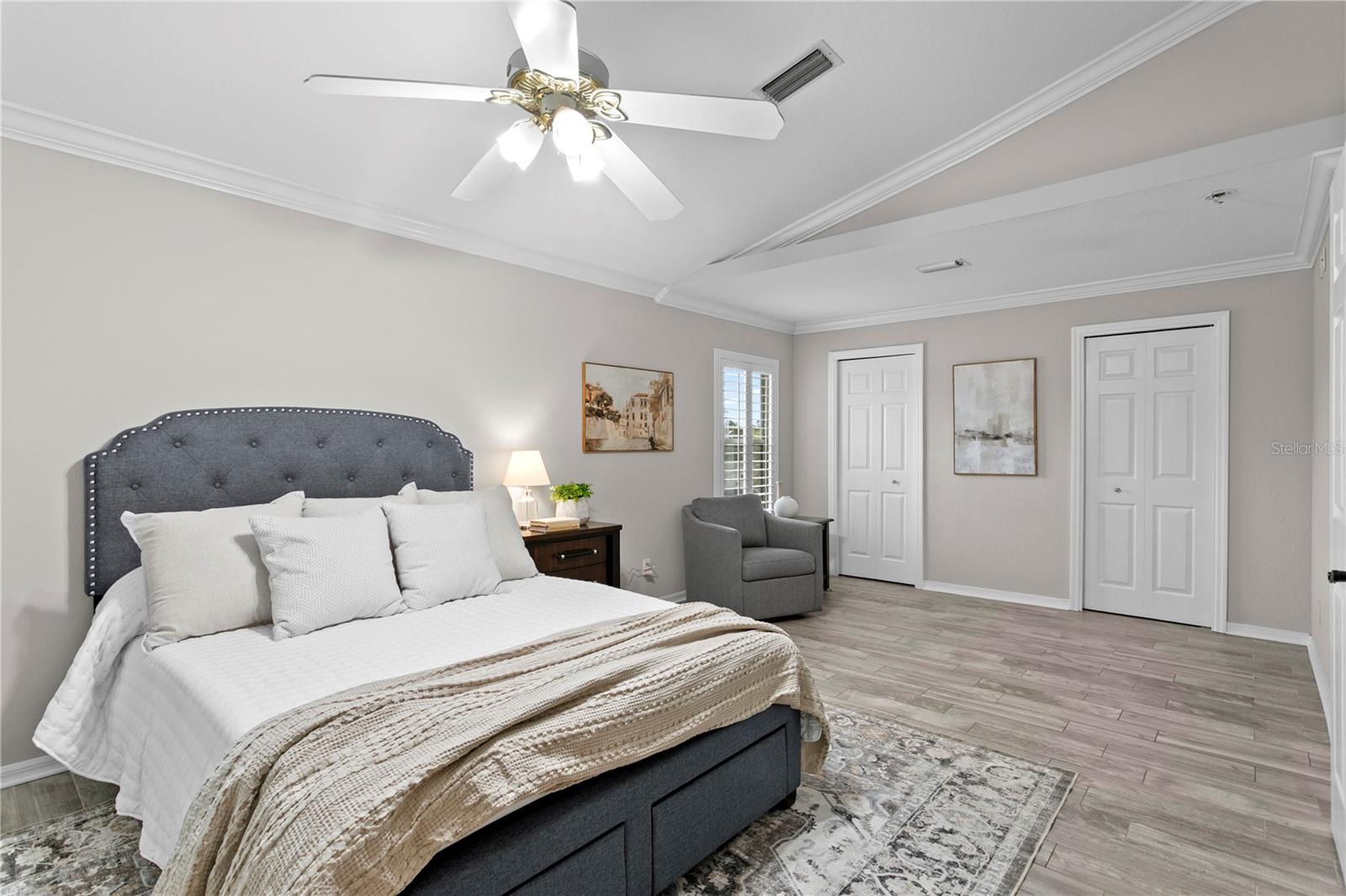 RIVER WATCH - Residential