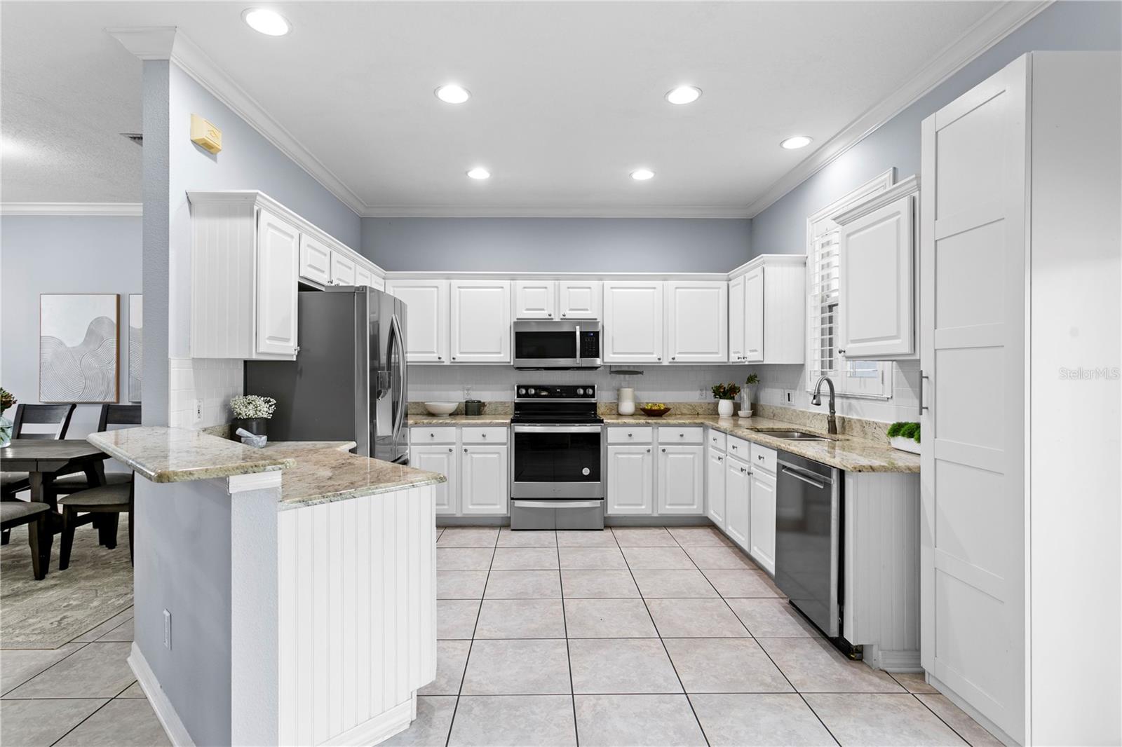 RIVER WATCH - Residential