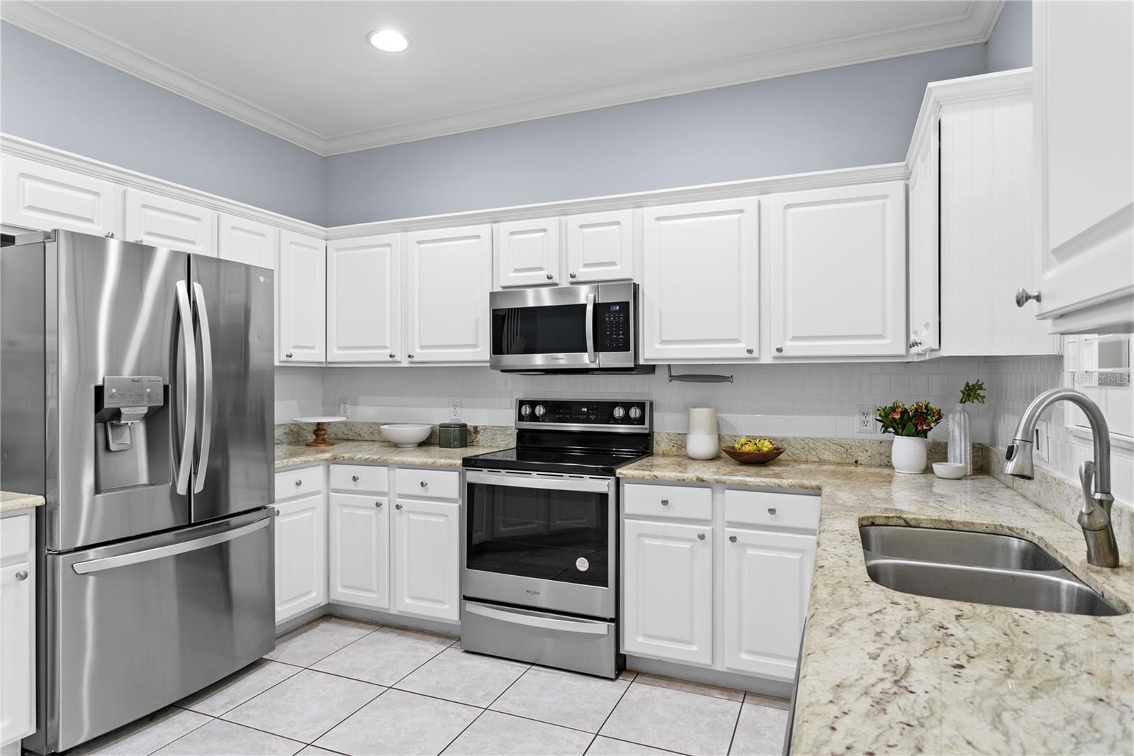 RIVER WATCH - Residential