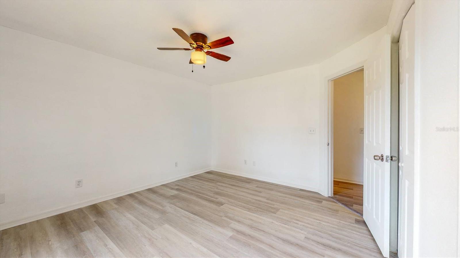 Florida Shores 01 - Residential