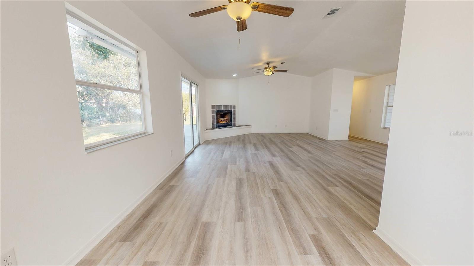 Florida Shores 01 - Residential