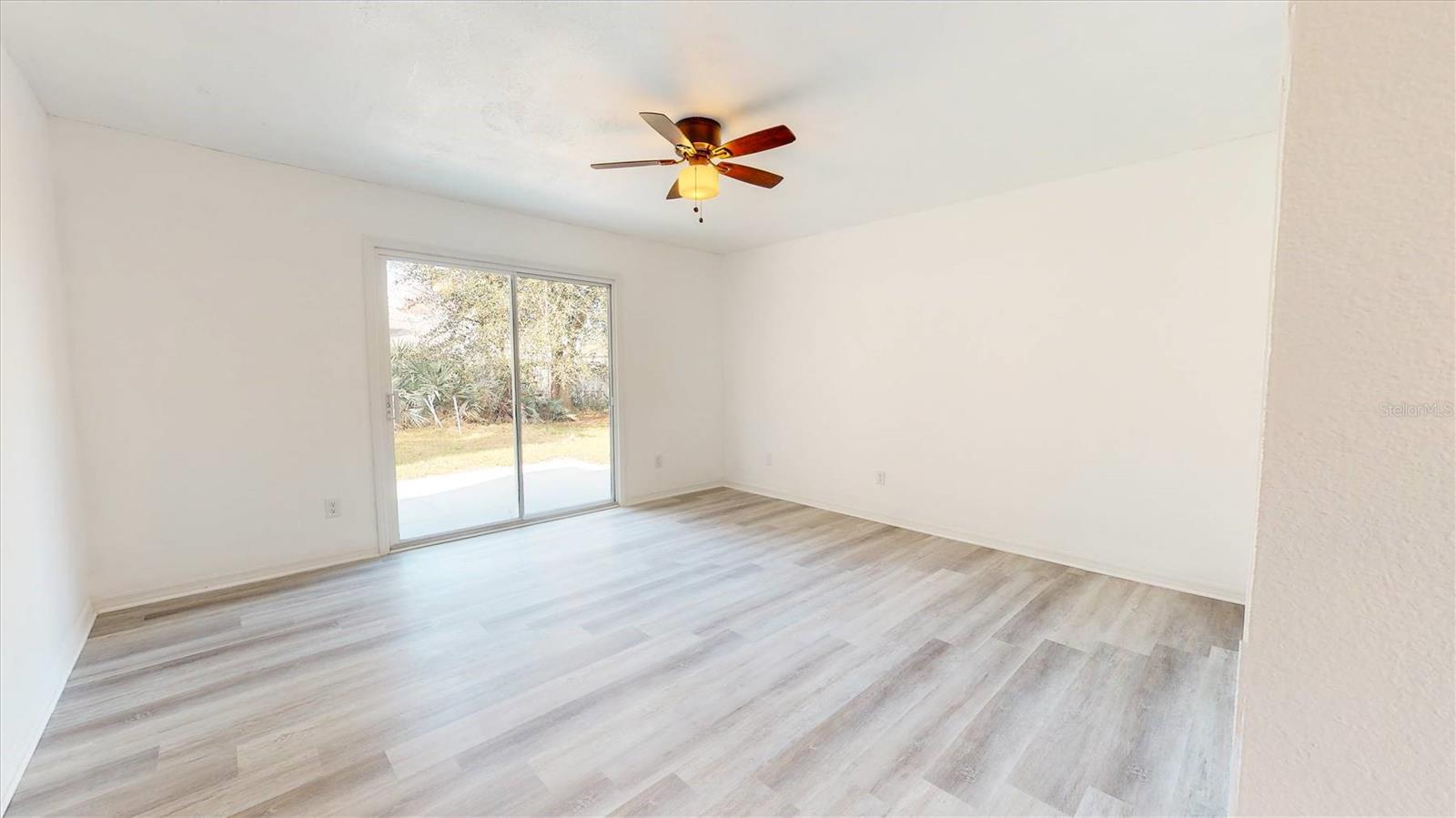 Florida Shores 01 - Residential