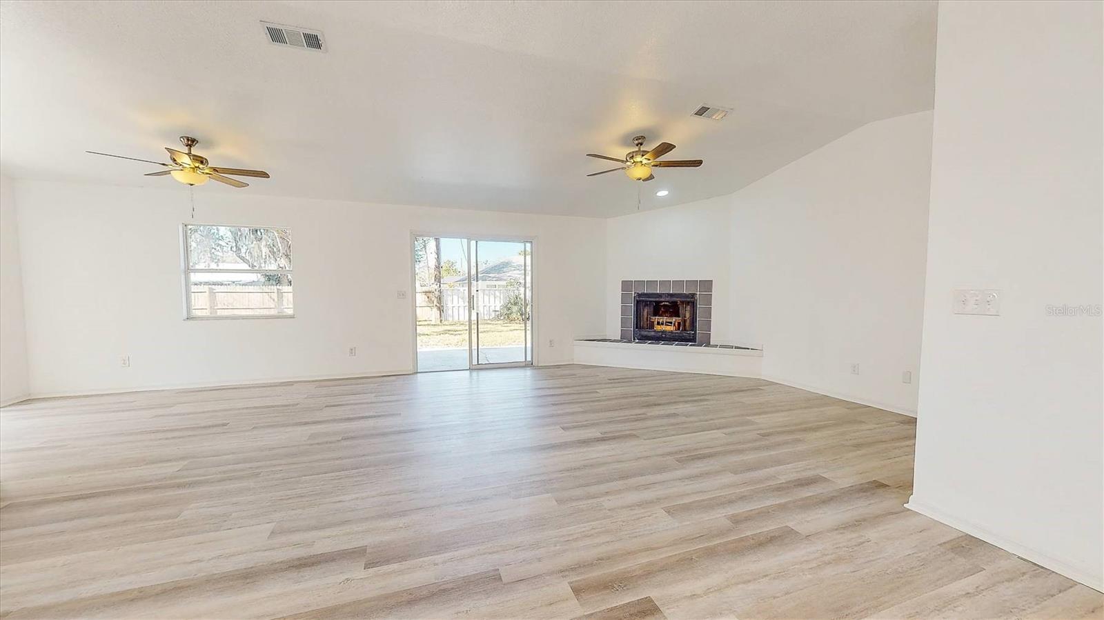 Florida Shores 01 - Residential