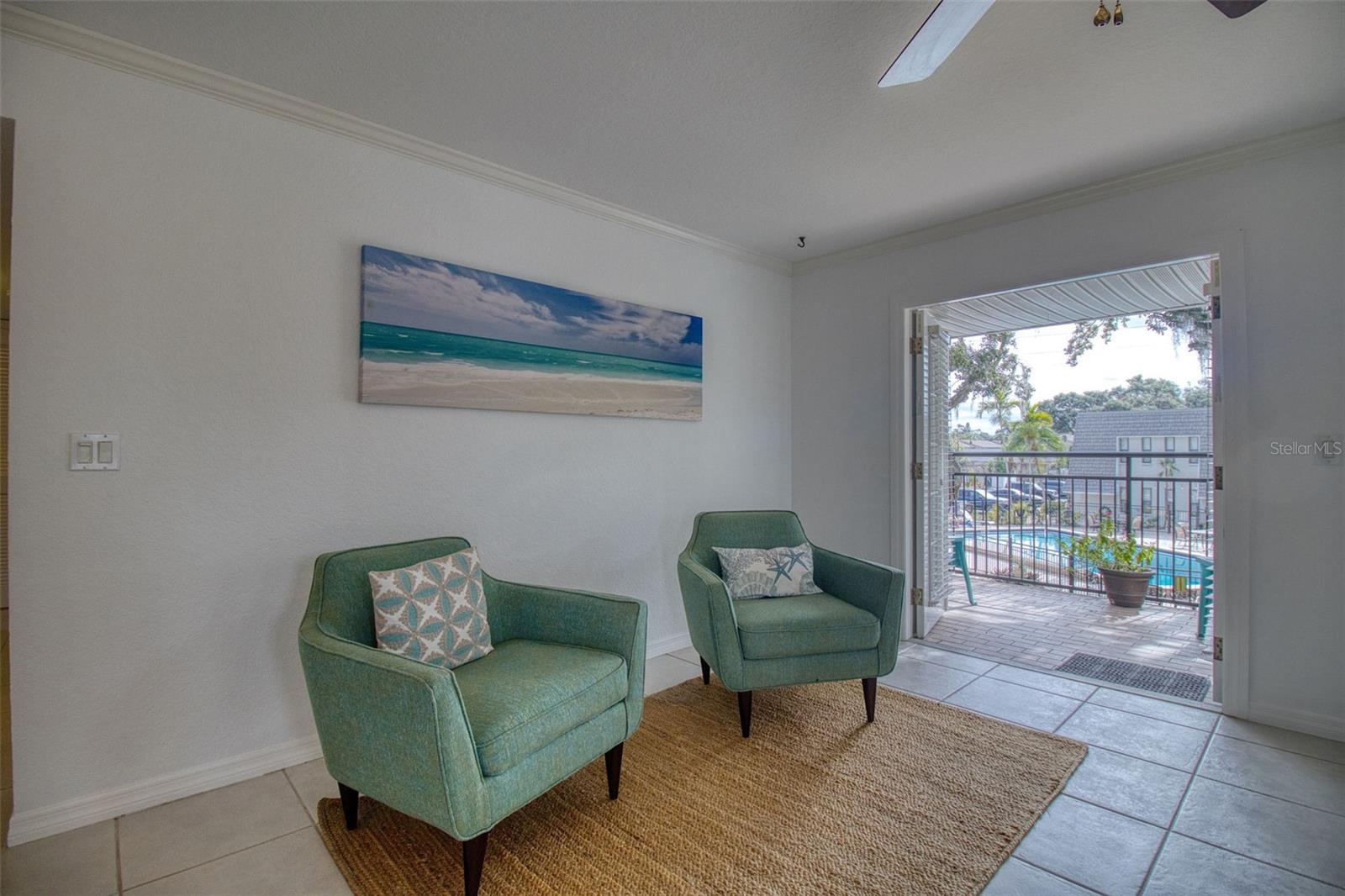 702 LYNDHURST STREET 821