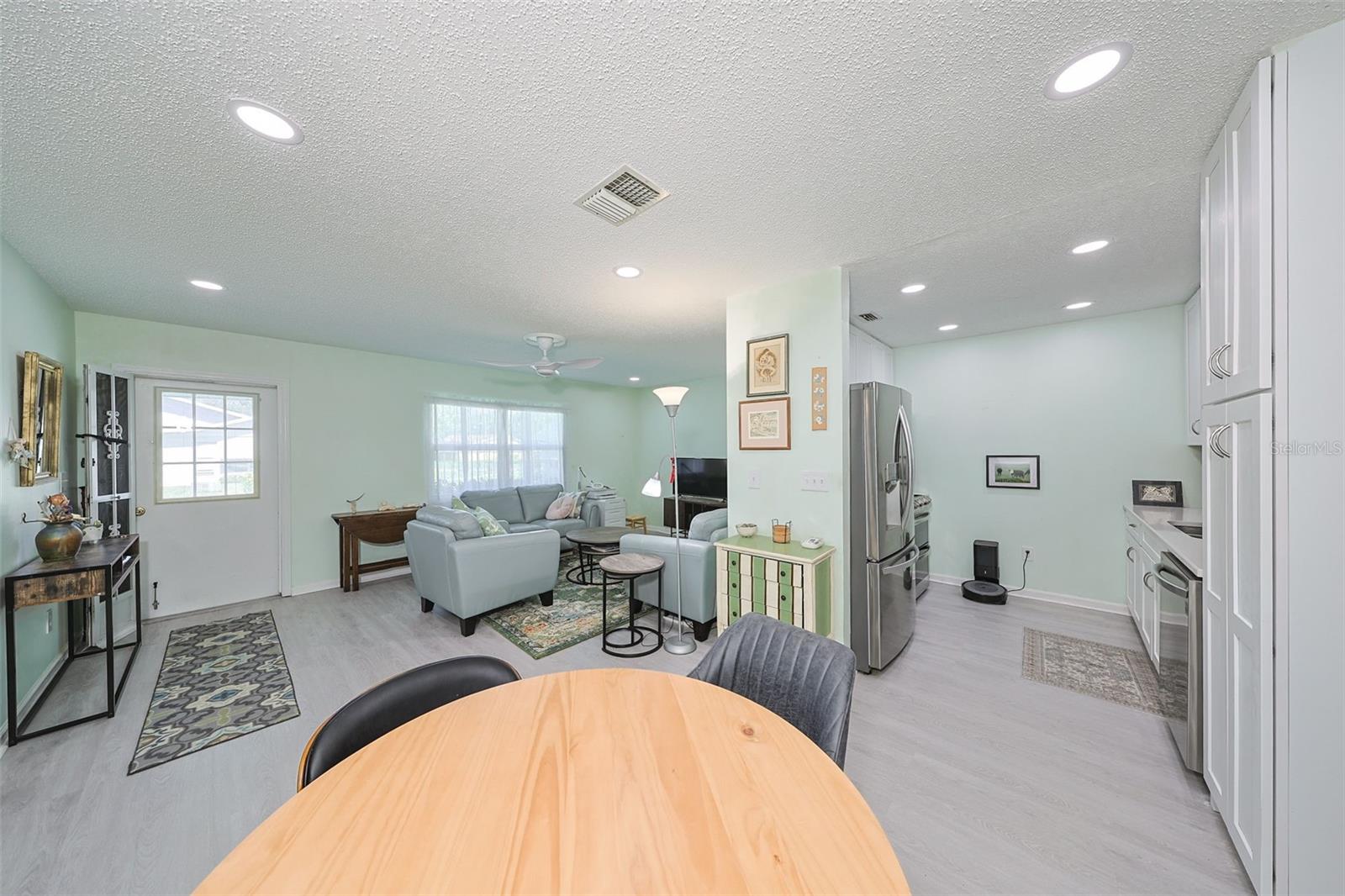 DORCHESTER D CONDO REVIS - Residential