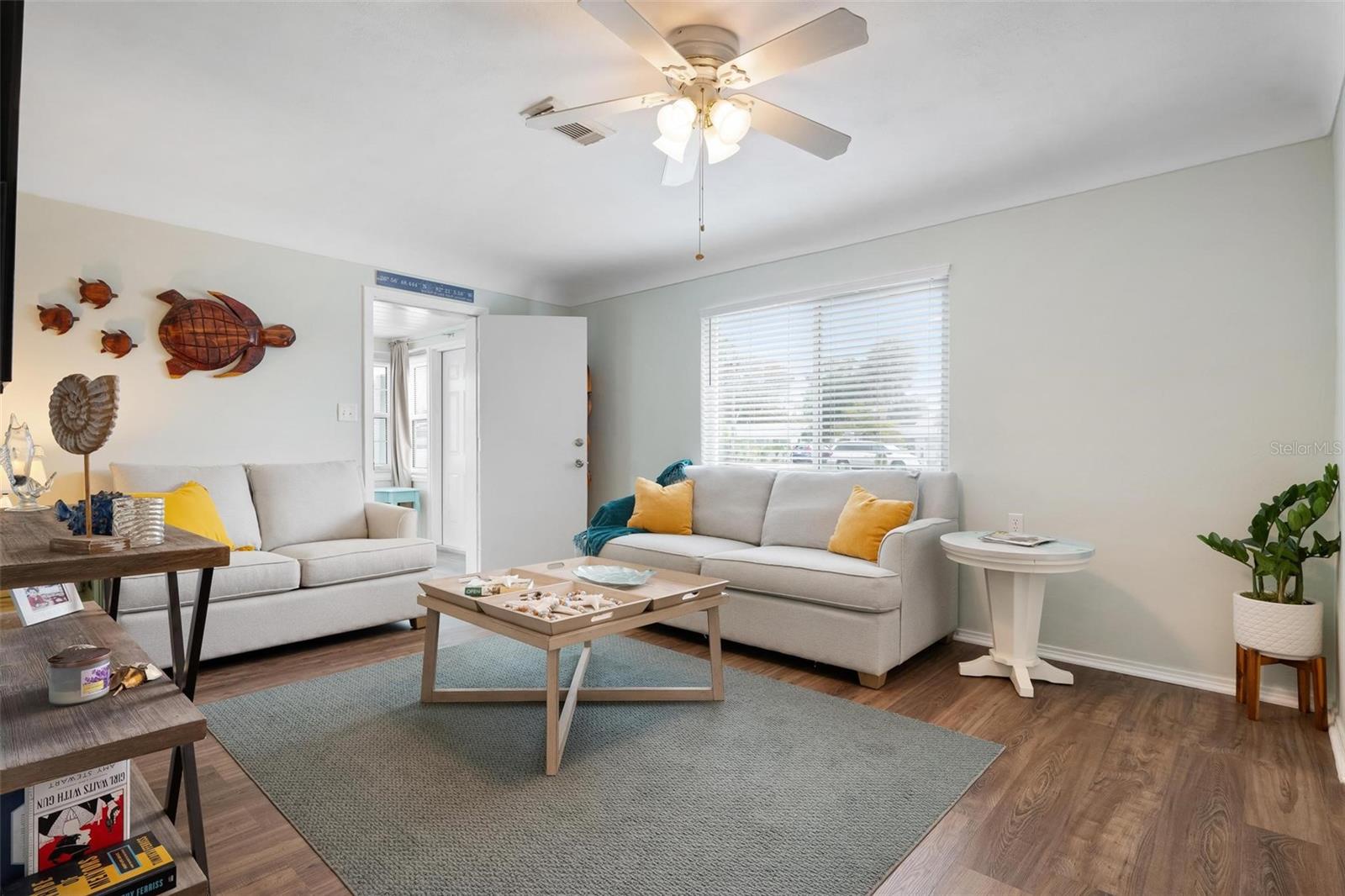 HORTON ESTATES THE - Residential